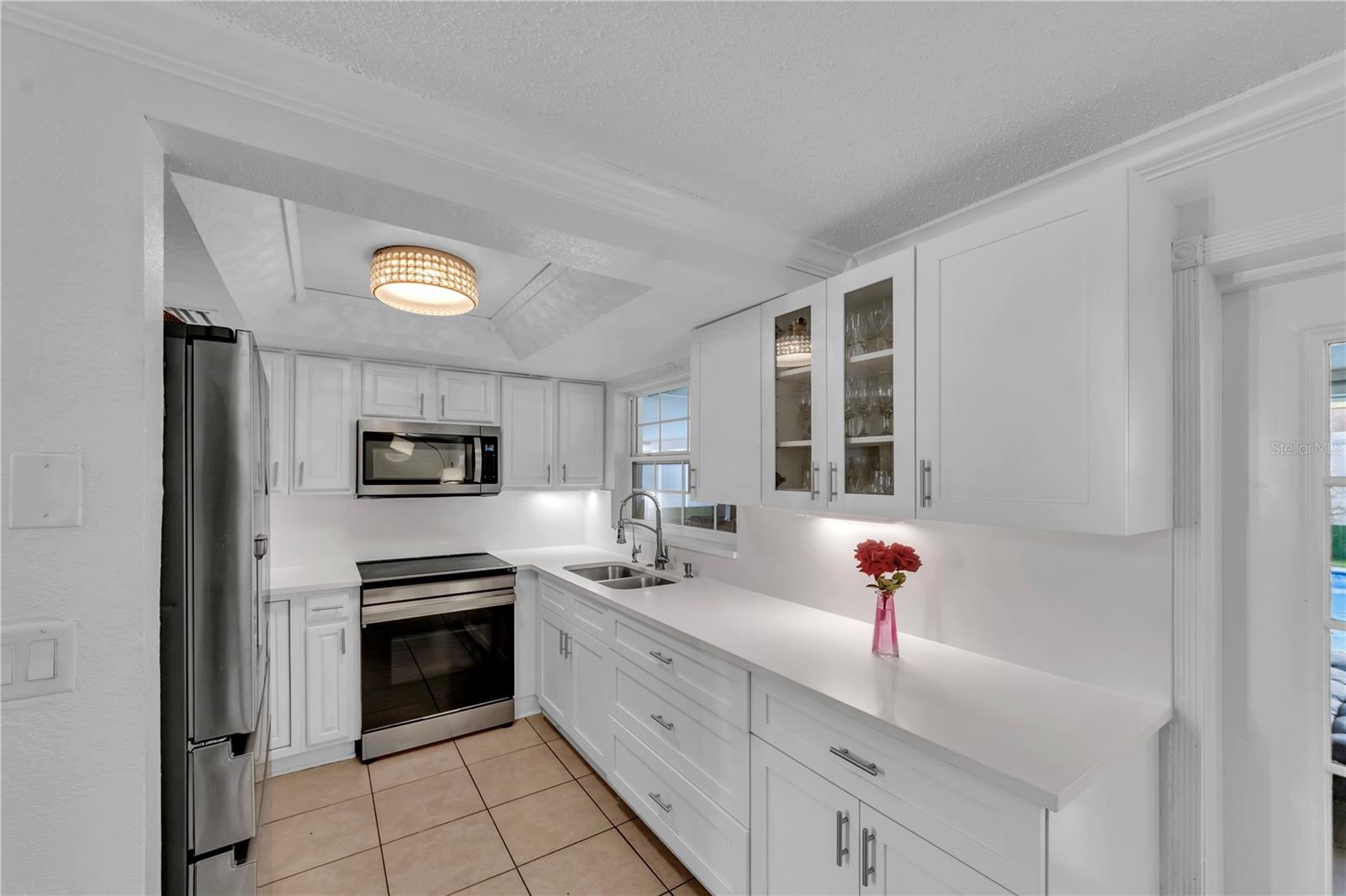 Image 26 of 36 For 9043 Hickory Circle