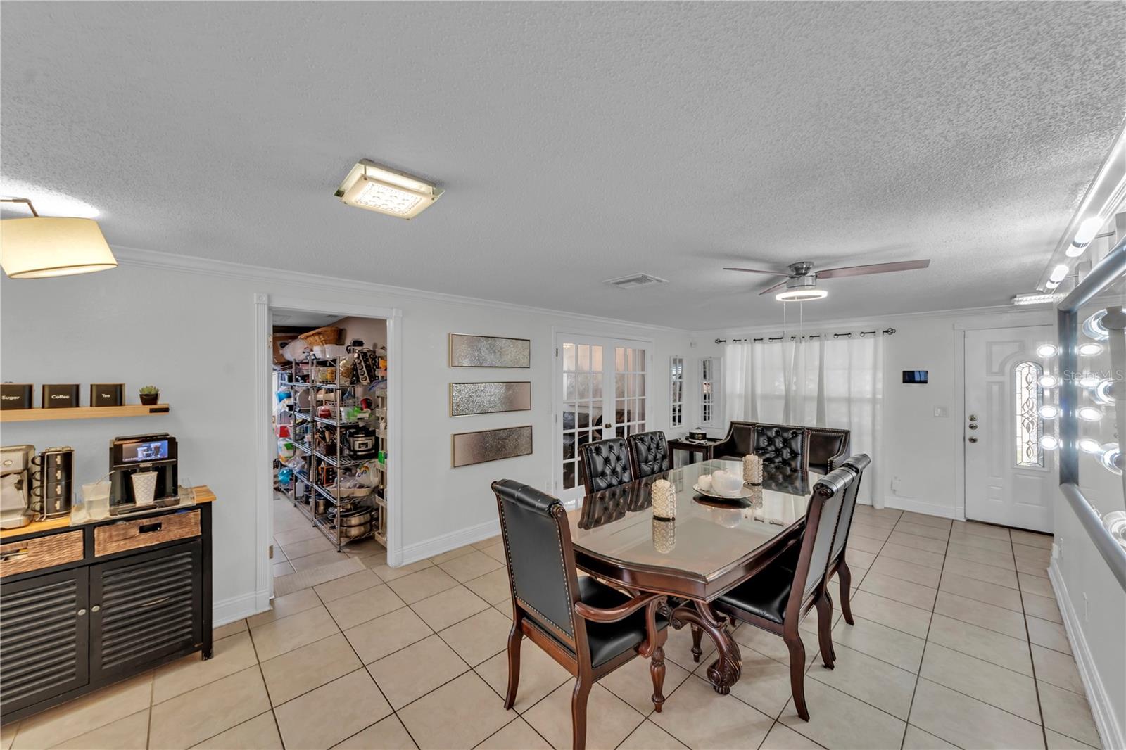 Image 29 of 36 For 9043 Hickory Circle