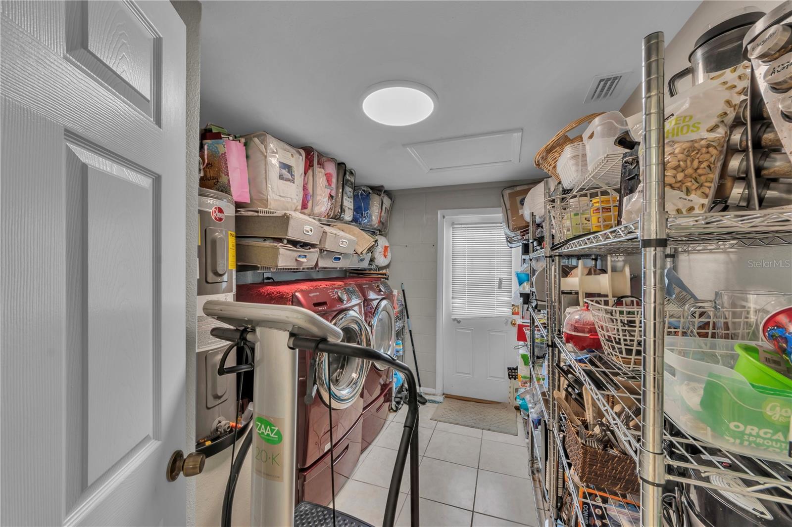 Image 30 of 36 For 9043 Hickory Circle