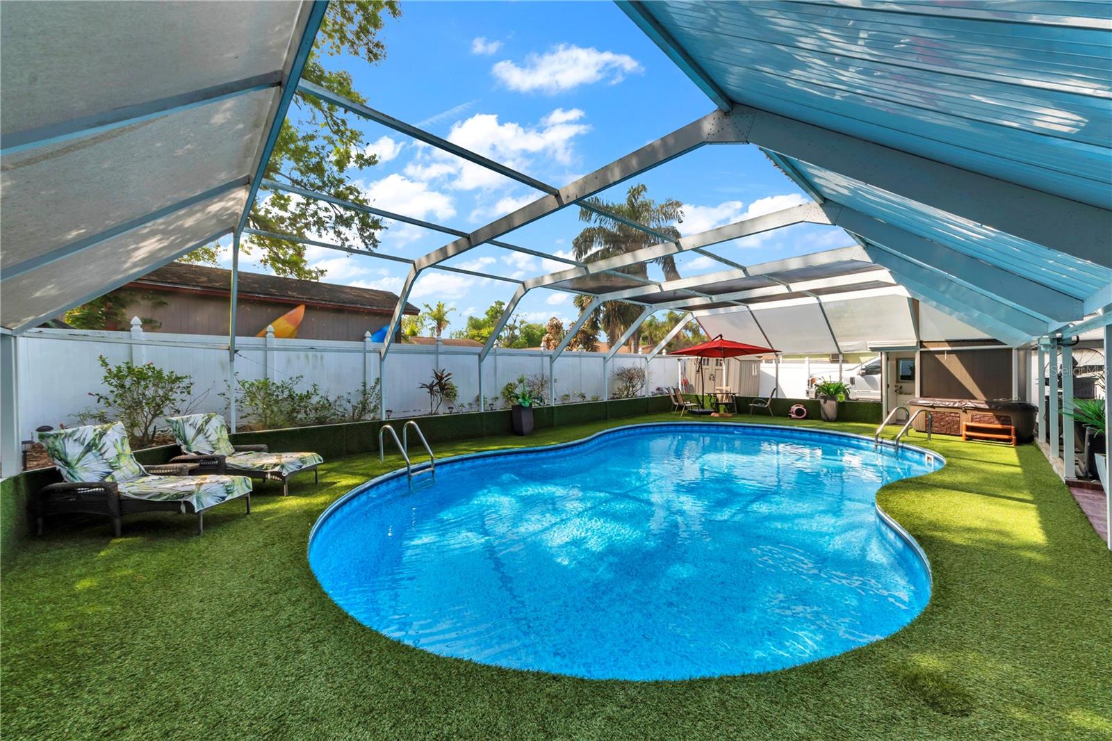 Image 6 of 36 For 9043 Hickory Circle