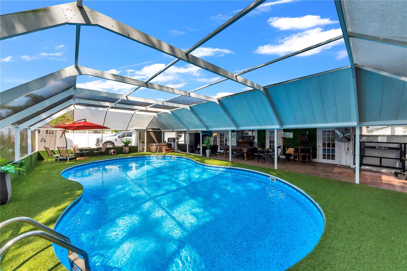 Image 8 of 36 For 9043 Hickory Circle