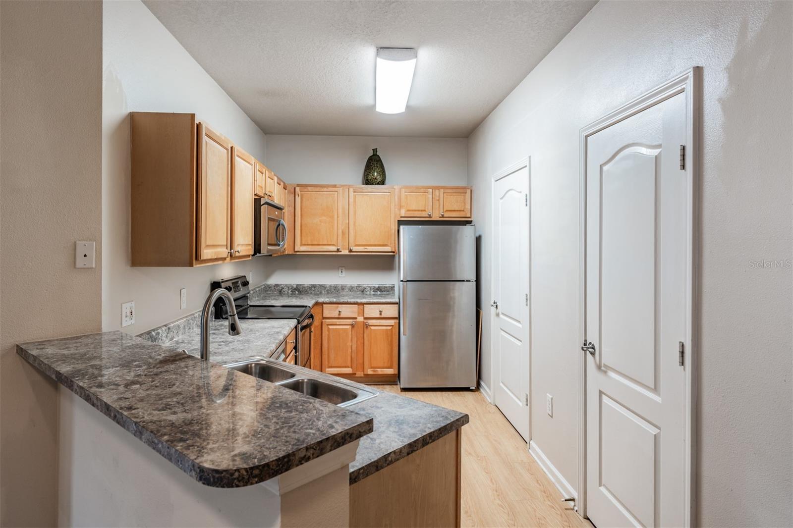 Image 11 of 29 For 18107 Villa Creek Drive 18107