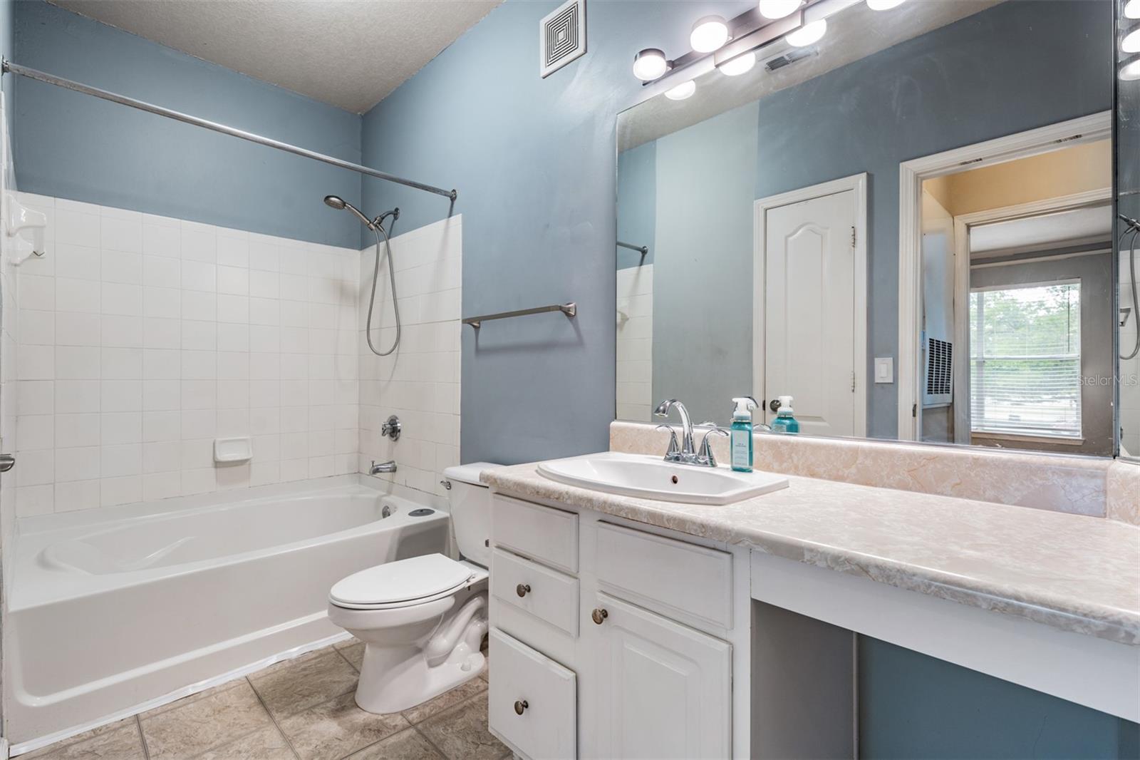 Image 17 of 29 For 18107 Villa Creek Drive 18107