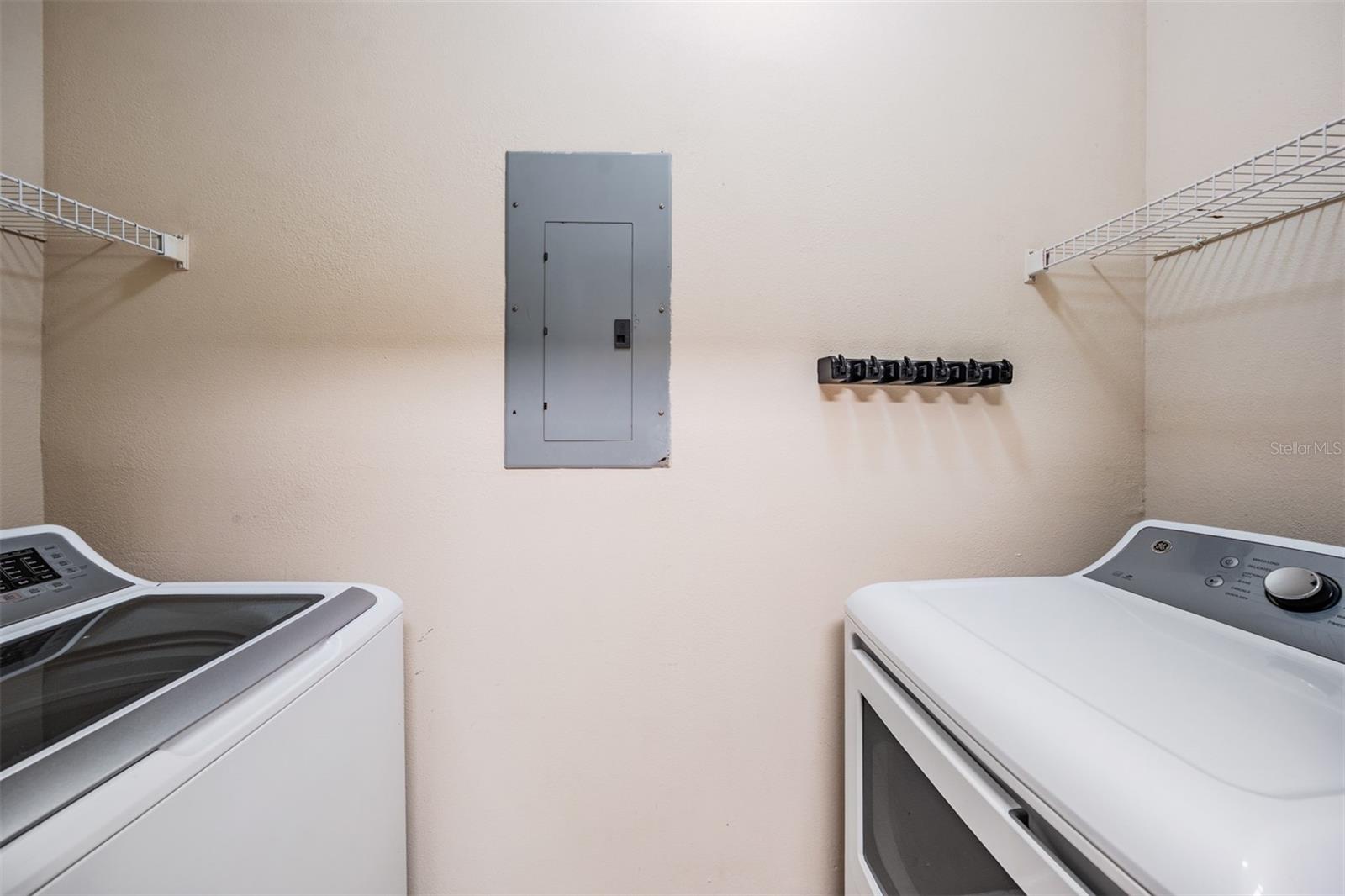 Image 19 of 29 For 18107 Villa Creek Drive 18107