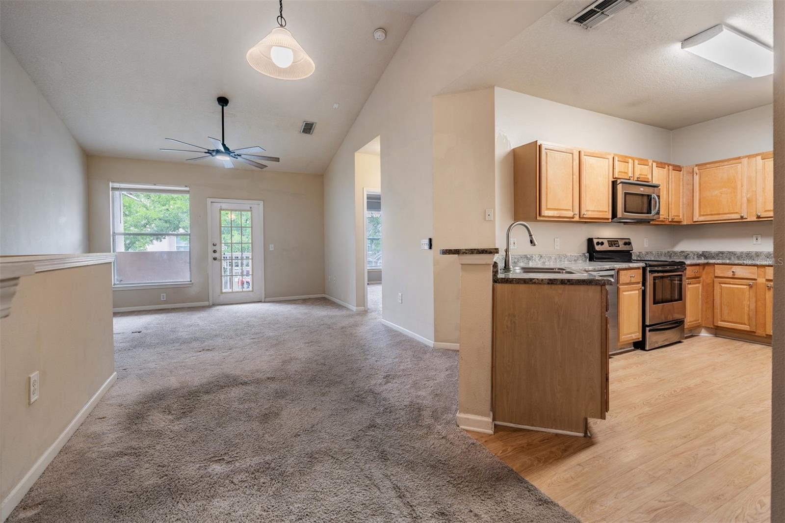 Image 6 of 29 For 18107 Villa Creek Drive 18107