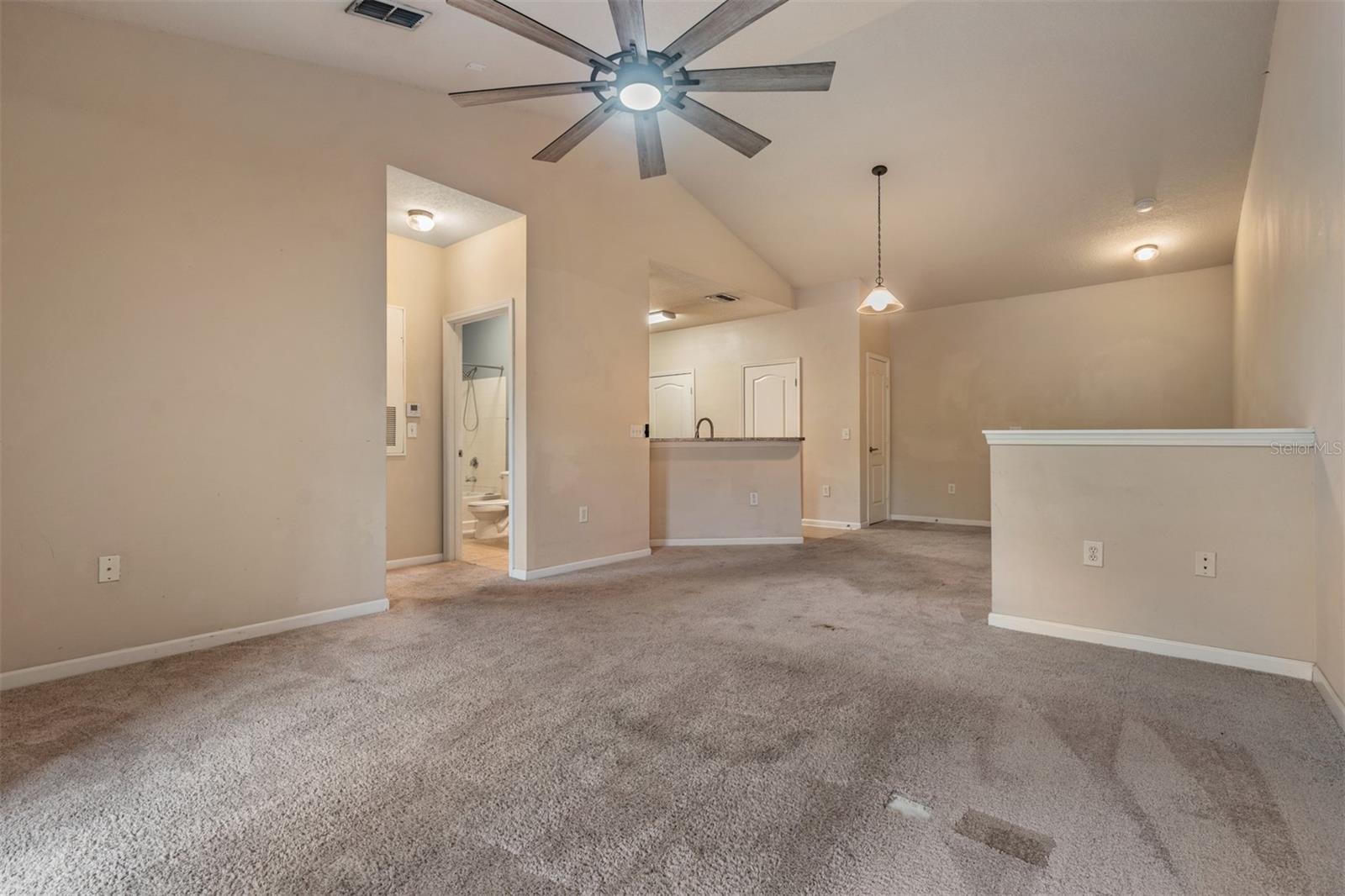 Image 9 of 29 For 18107 Villa Creek Drive 18107