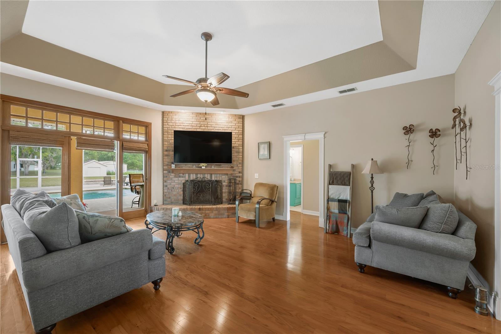 Listing photo id 0 for 3418 Futch Road