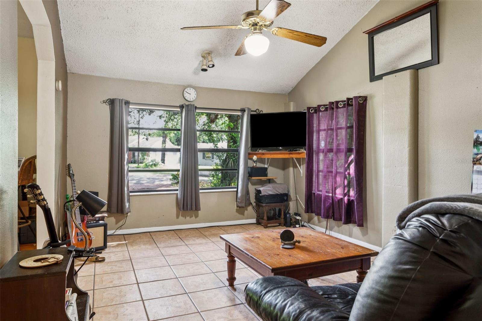 Image 11 of 26 For 8006 Temple Place