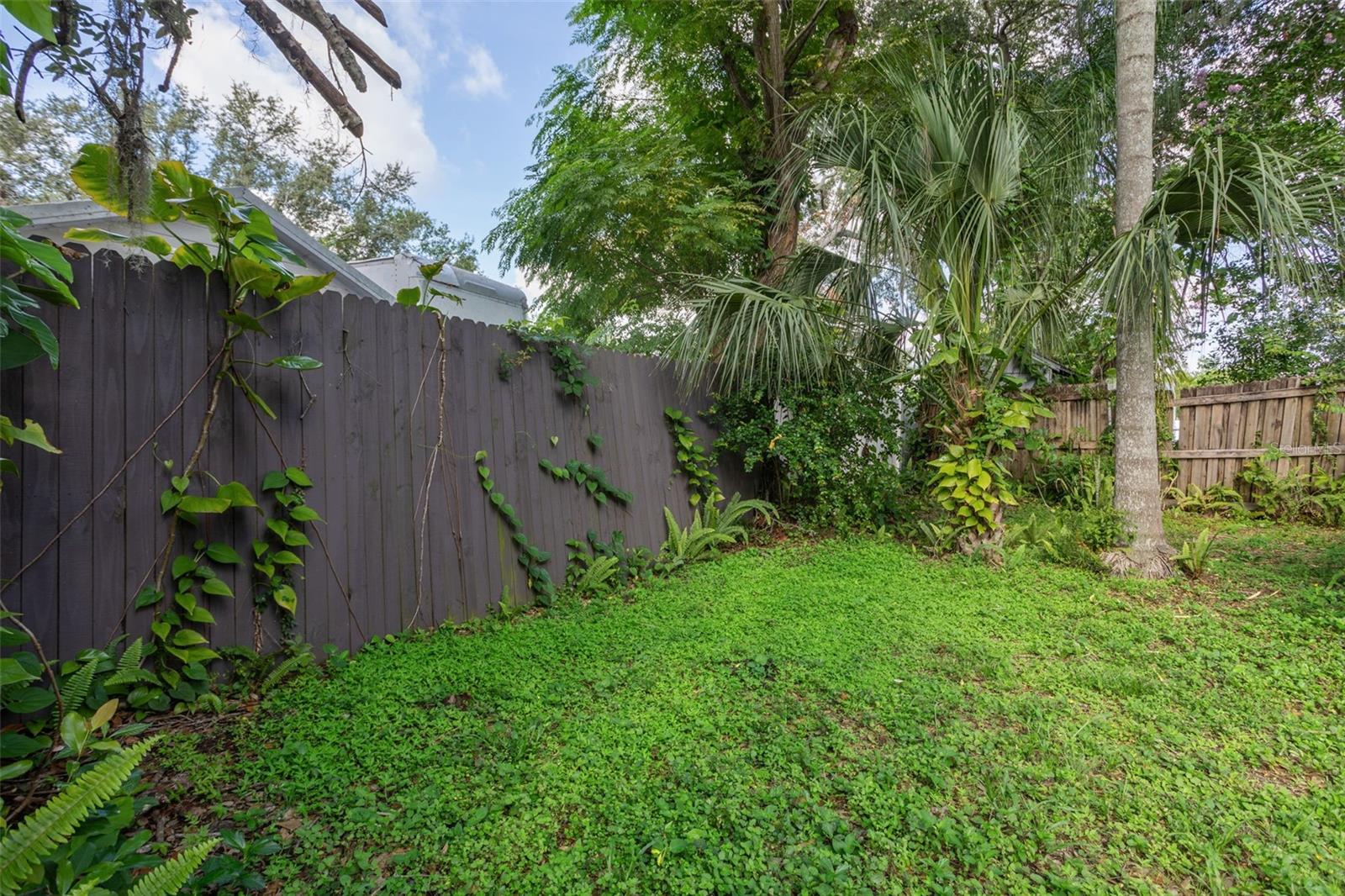 Image 22 of 26 For 8006 Temple Place