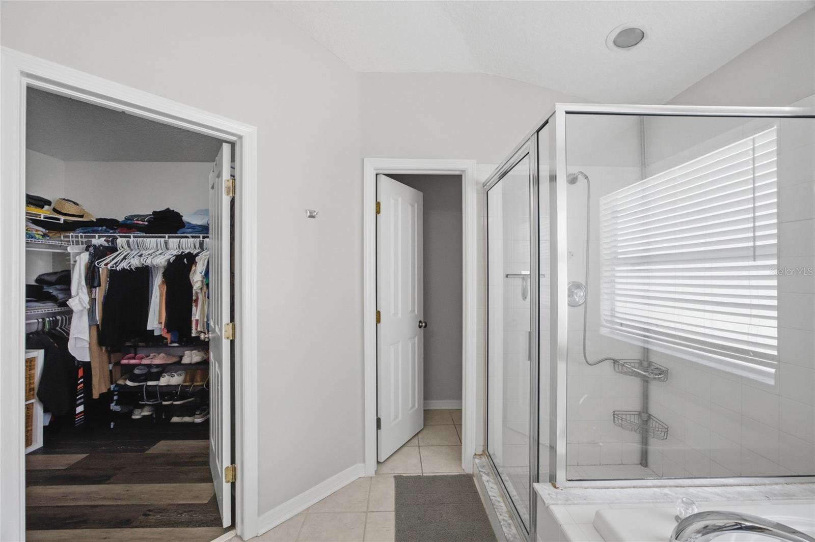 Listing photo id 20 for 24927 Portofino Drive