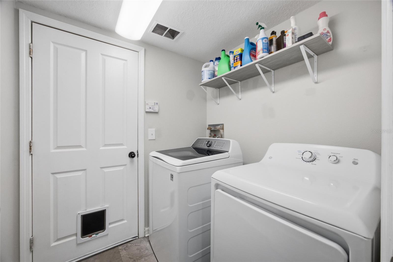 Listing photo id 30 for 24927 Portofino Drive