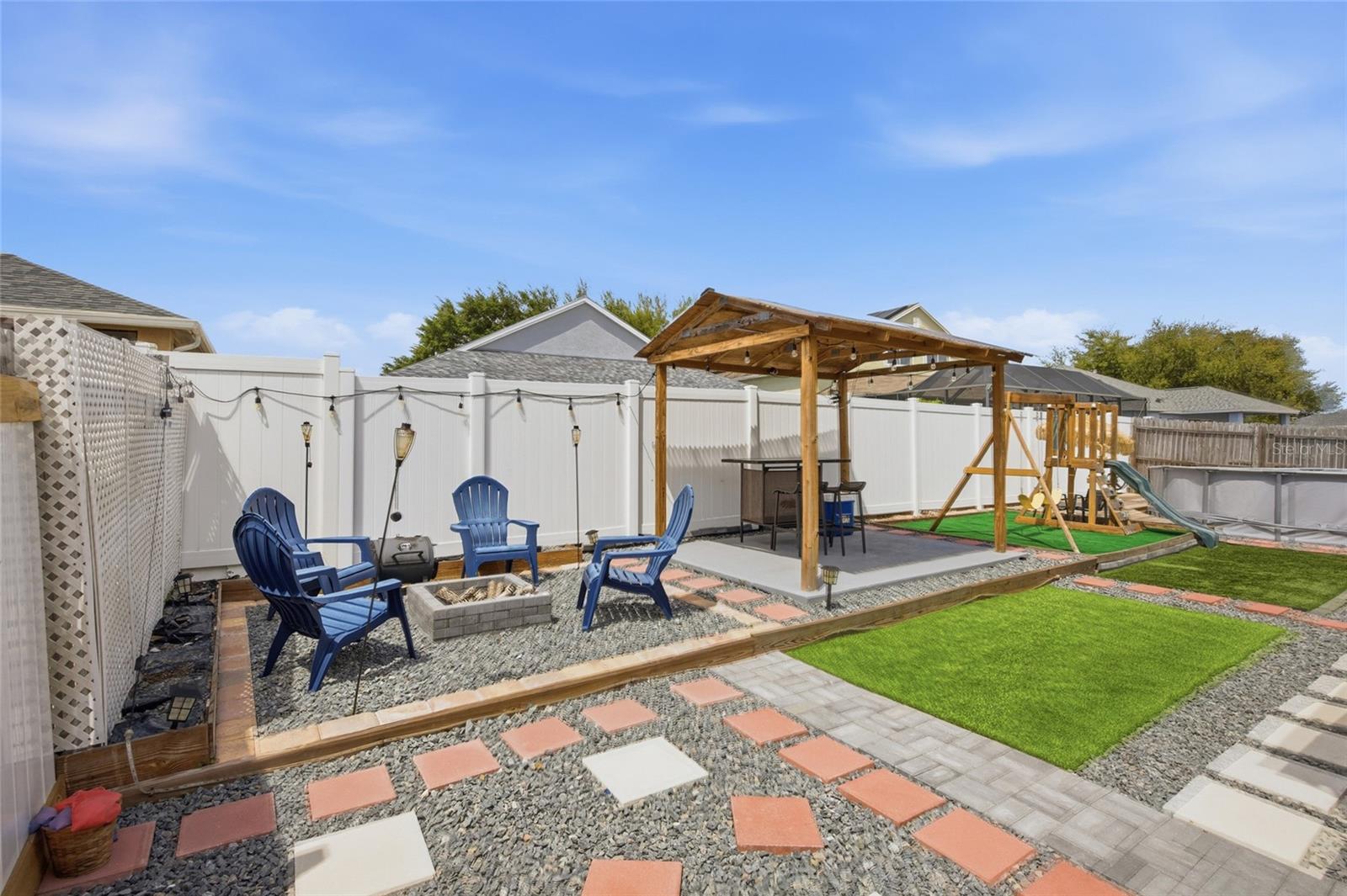 Listing photo id 39 for 24927 Portofino Drive