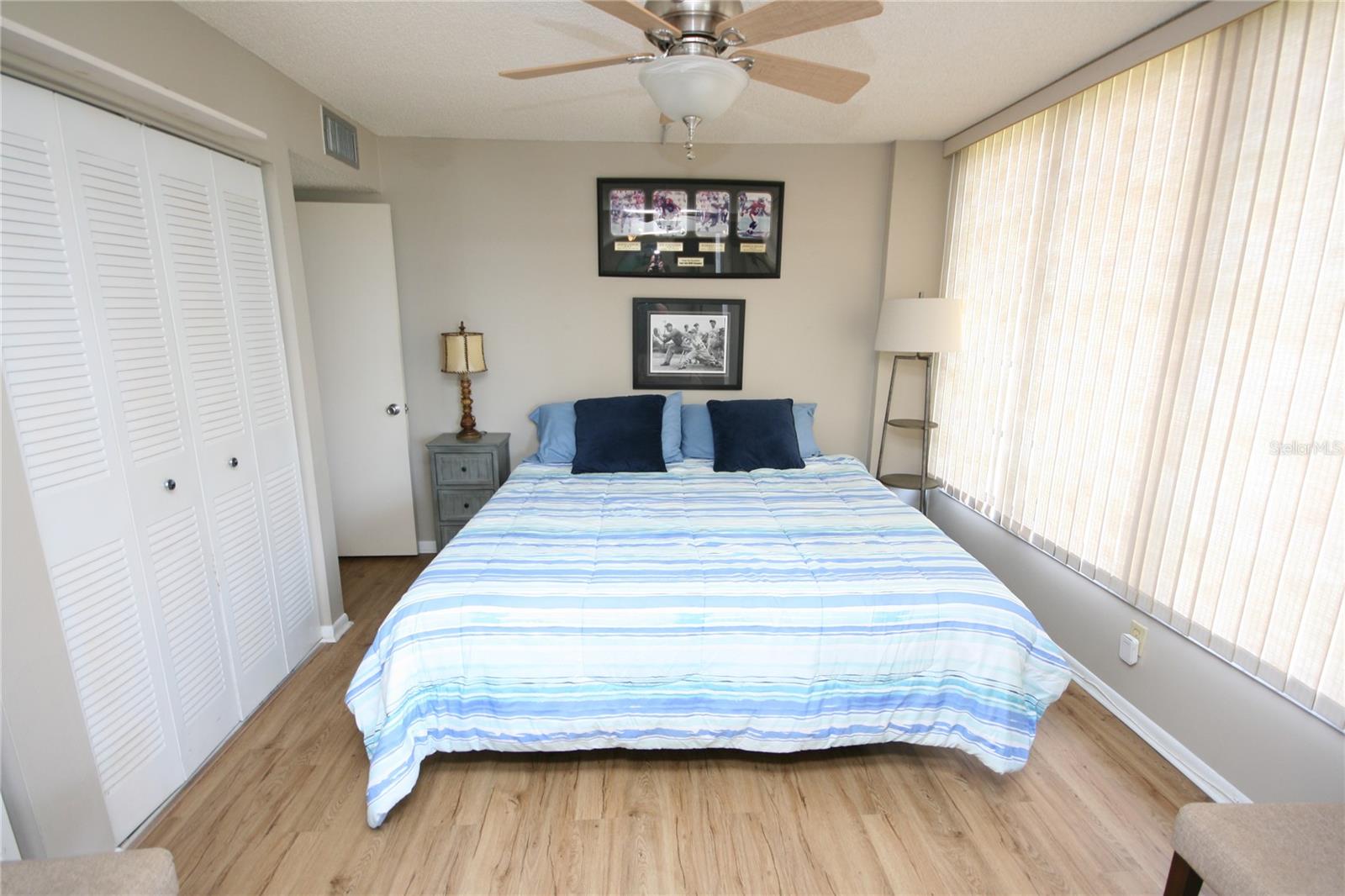 Image 21 of 82 For 19701 Gulf Boulevard 212