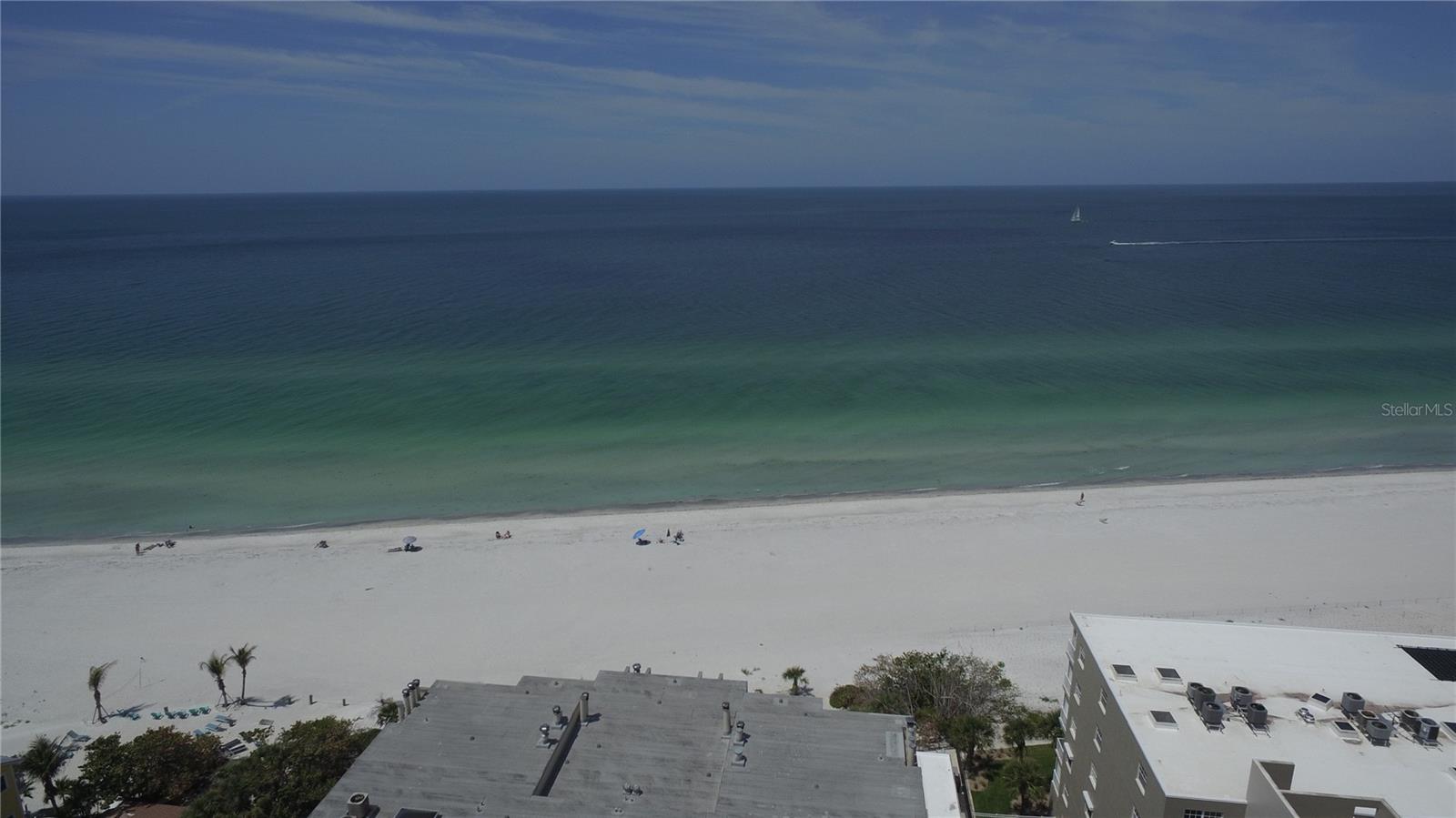 Image 4 of 82 For 19701 Gulf Boulevard 212