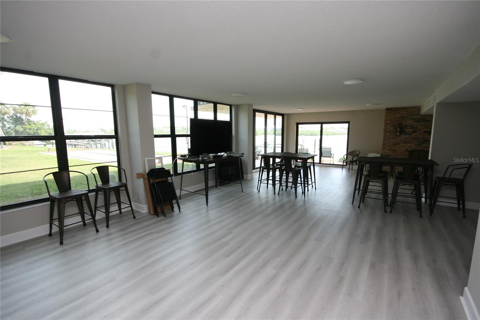 Image 55 of 82 For 19701 Gulf Boulevard 212