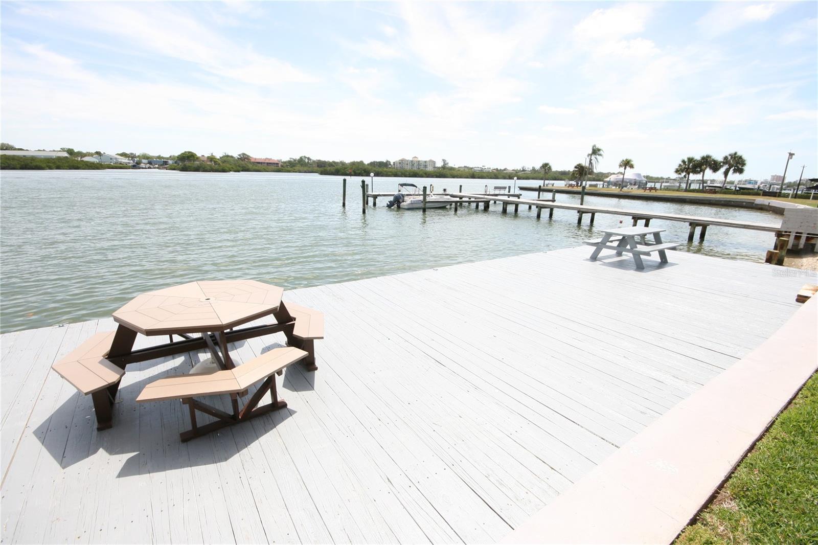 Image 56 of 82 For 19701 Gulf Boulevard 212