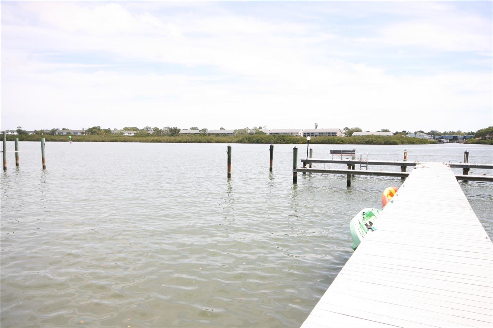 Image 60 of 82 For 19701 Gulf Boulevard 212