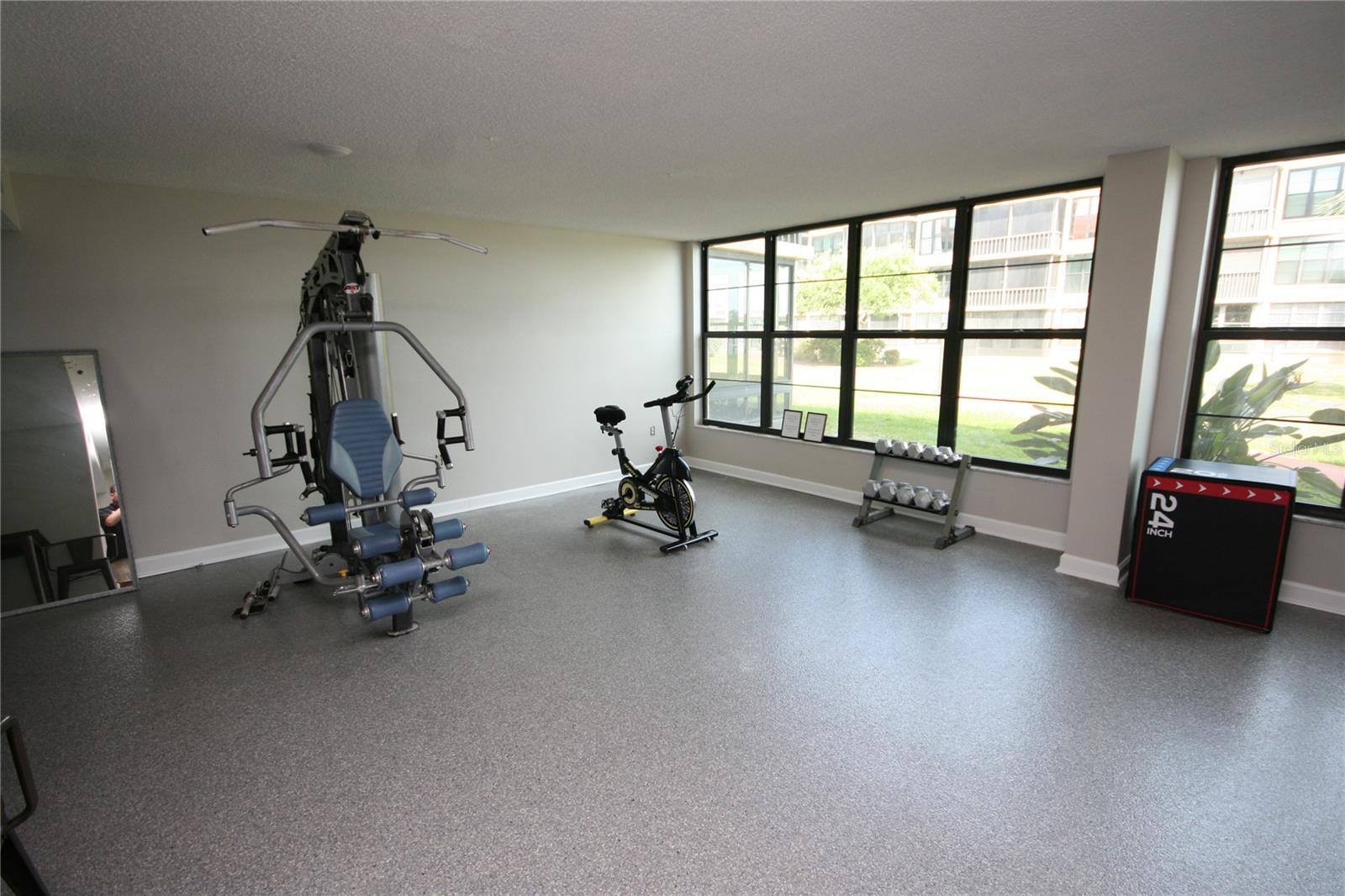 Image 71 of 82 For 19701 Gulf Boulevard 212