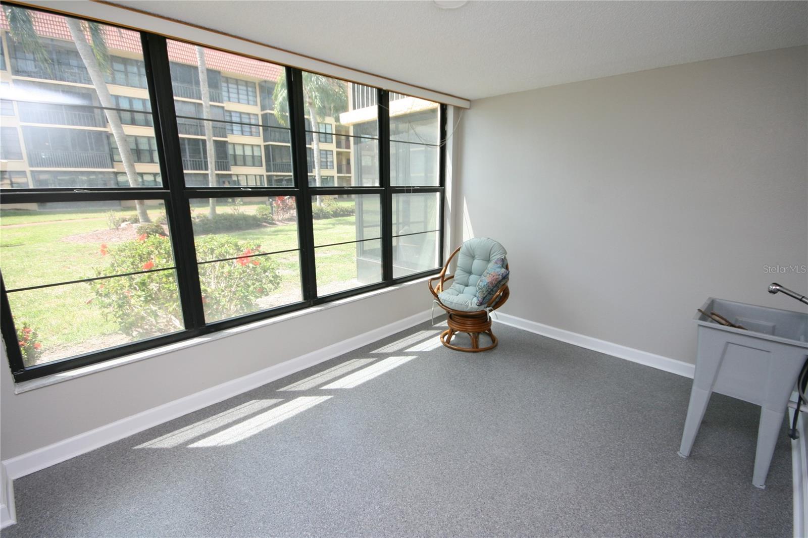 Image 73 of 82 For 19701 Gulf Boulevard 212