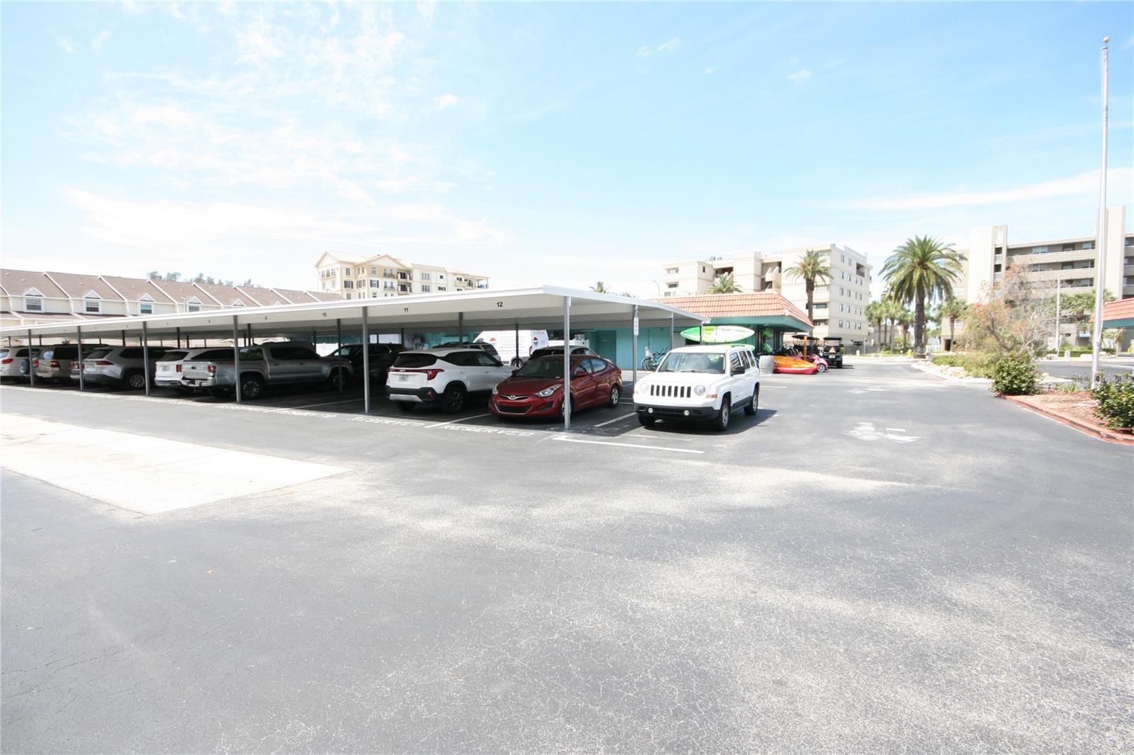 Image 79 of 82 For 19701 Gulf Boulevard 212