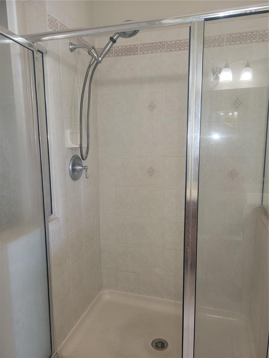 Image 14 of 73 For 7905 Seminole Boulevard 3404