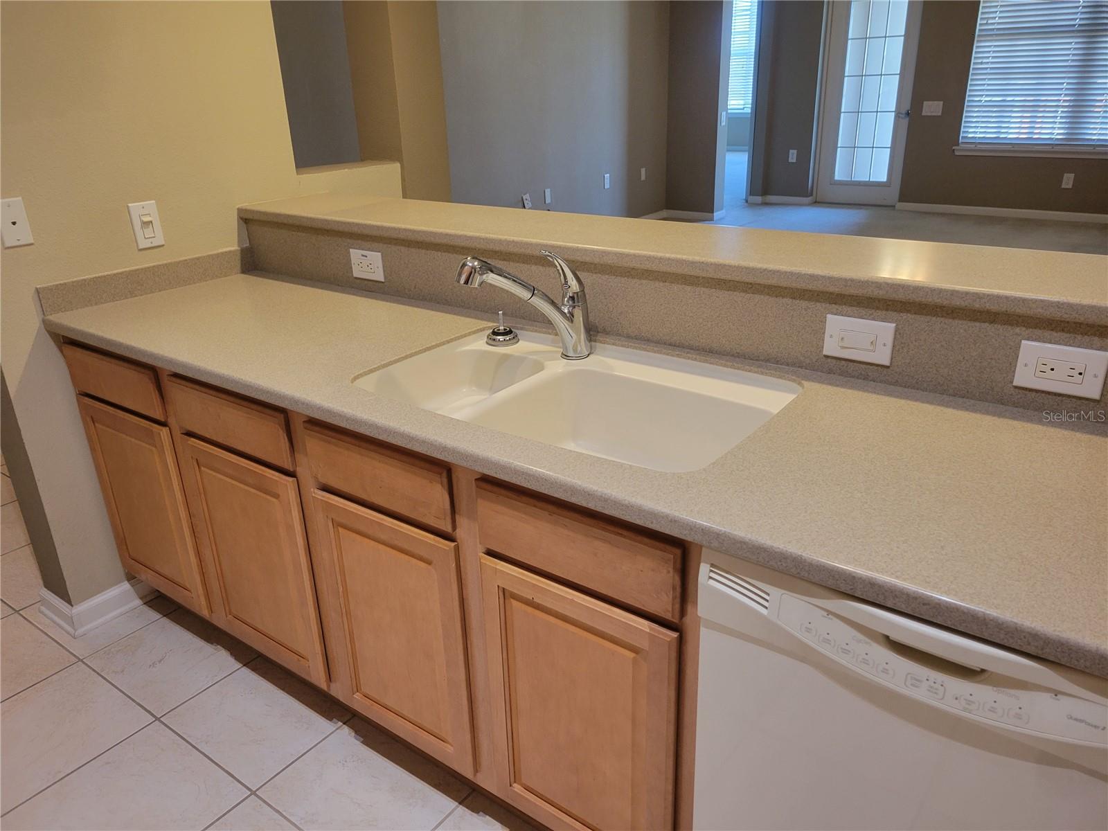 Image 3 of 73 For 7905 Seminole Boulevard 3404