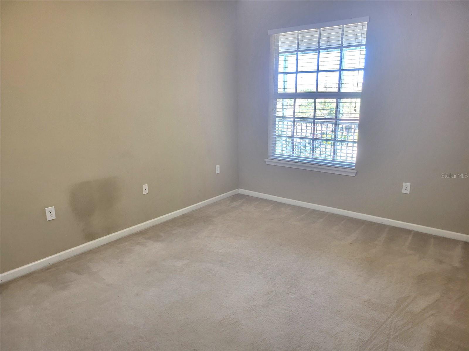 Image 37 of 73 For 7905 Seminole Boulevard 3404