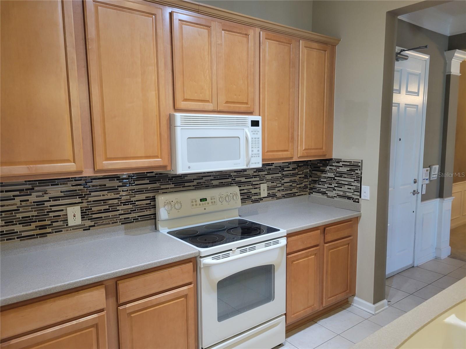 Image 5 of 73 For 7905 Seminole Boulevard 3404