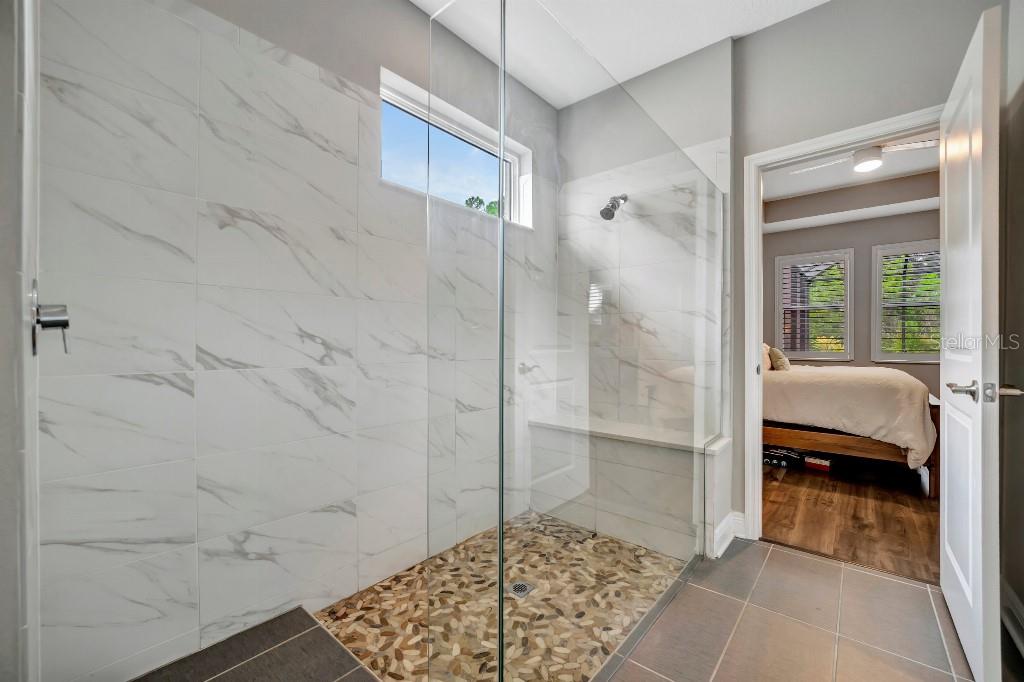 Image 21 of 34 For 3549 Secluded Court