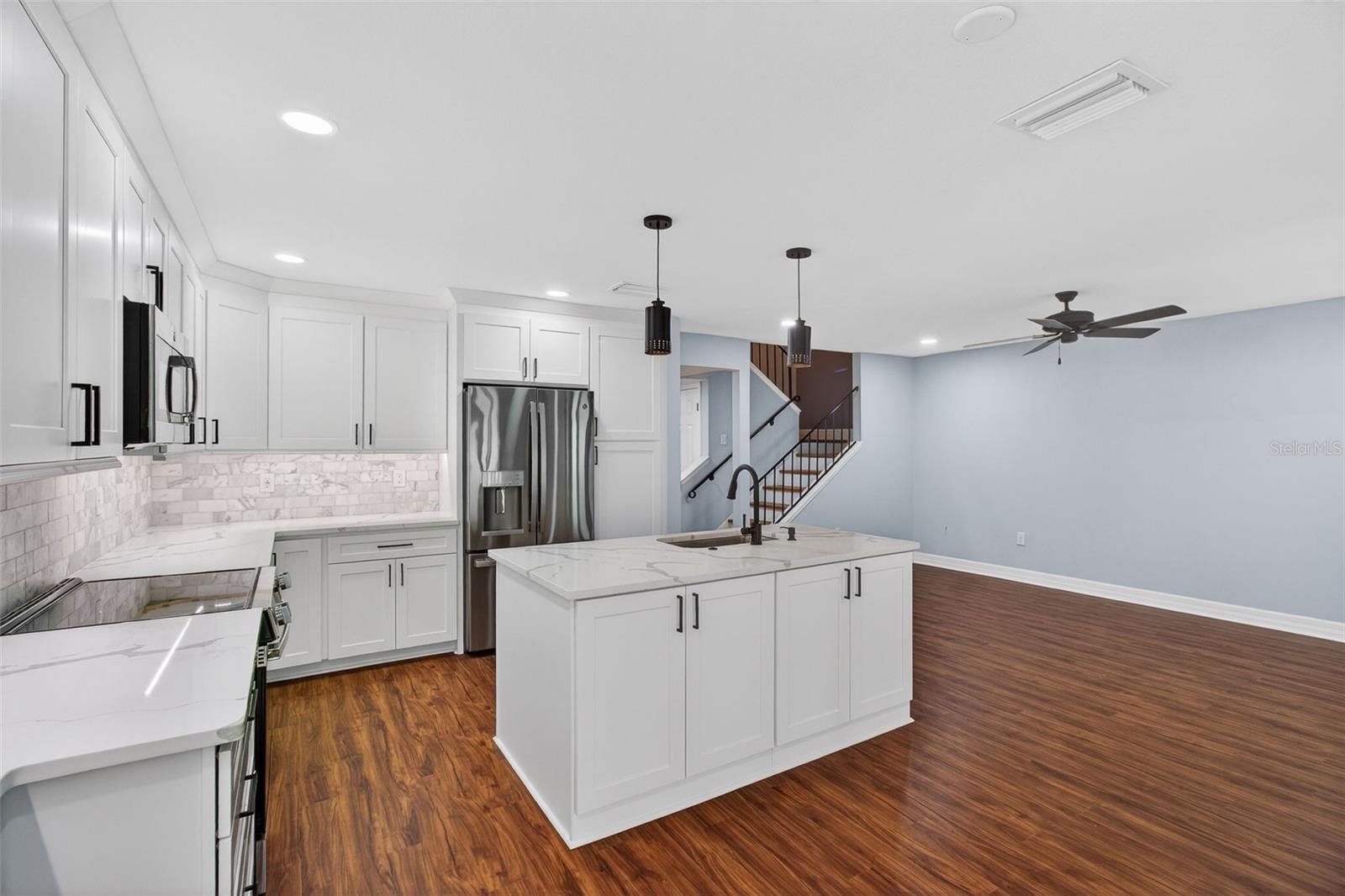 Image 12 of 42 For 6660 Cape Hatteras Way Ne 1