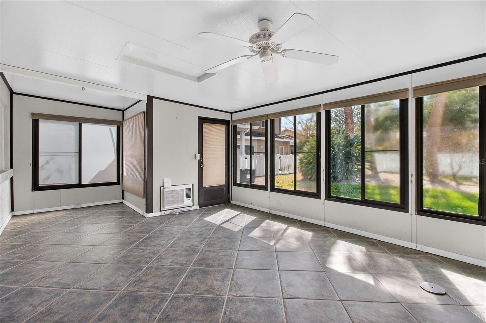 Image 15 of 42 For 6660 Cape Hatteras Way Ne 1