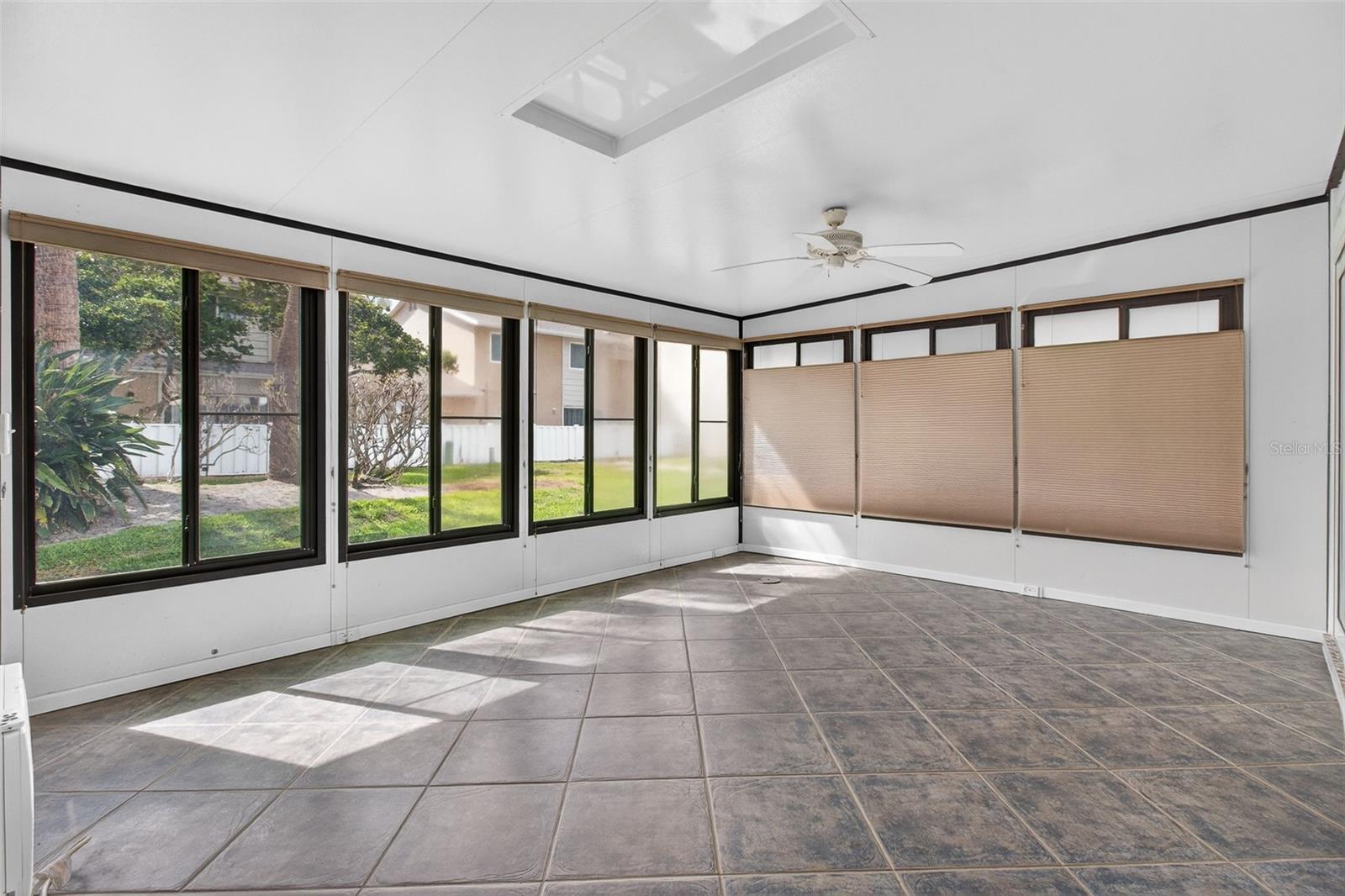 Image 16 of 42 For 6660 Cape Hatteras Way Ne 1