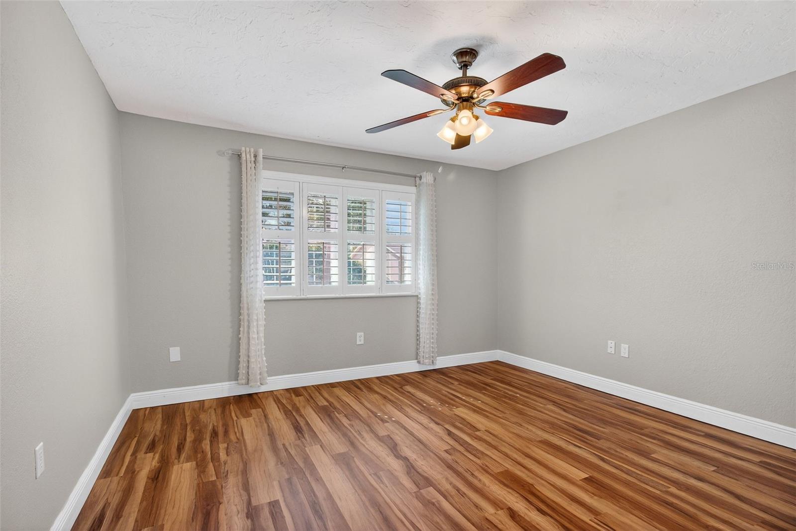 Image 28 of 42 For 6660 Cape Hatteras Way Ne 1