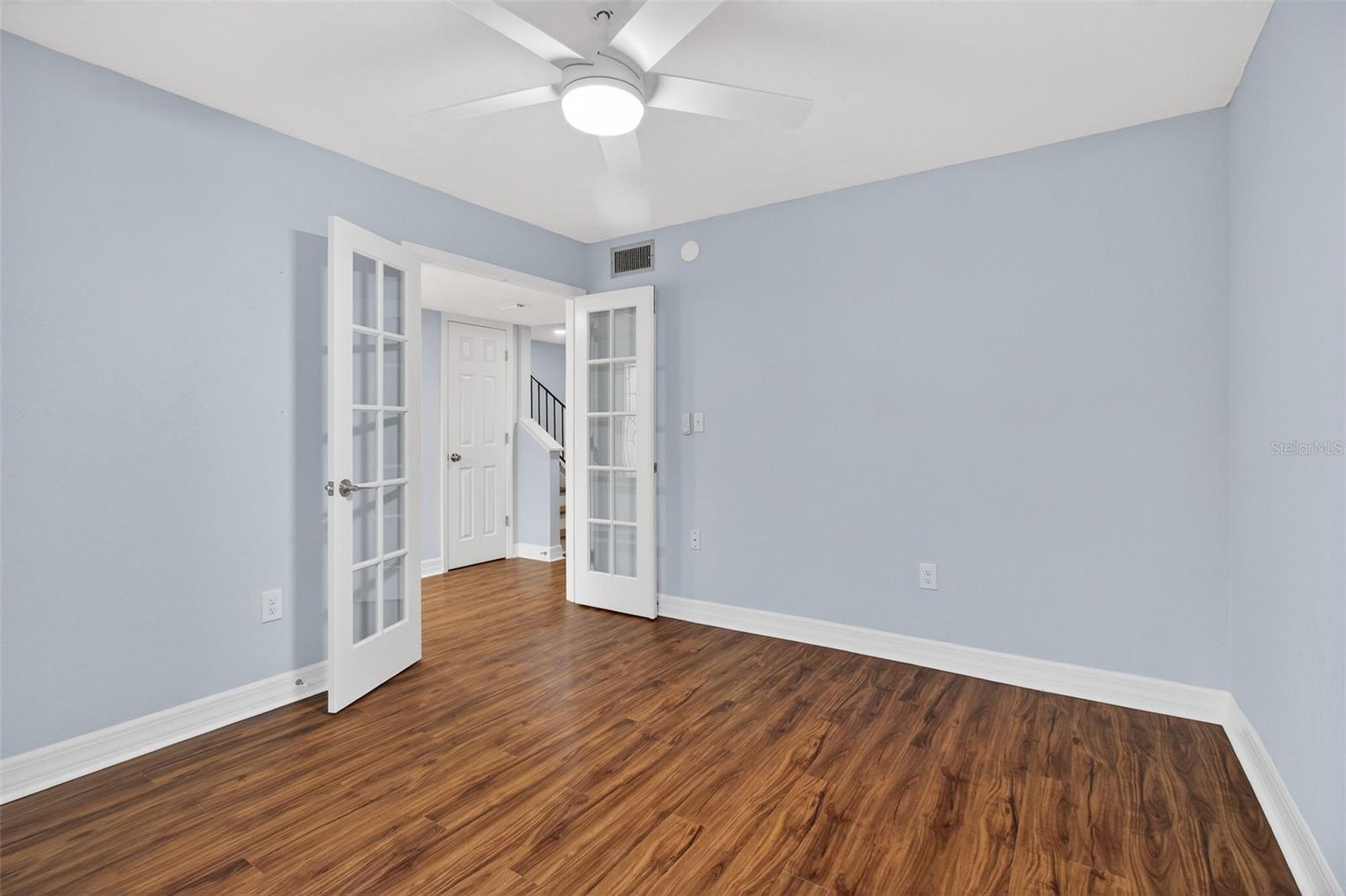 Image 6 of 42 For 6660 Cape Hatteras Way Ne 1