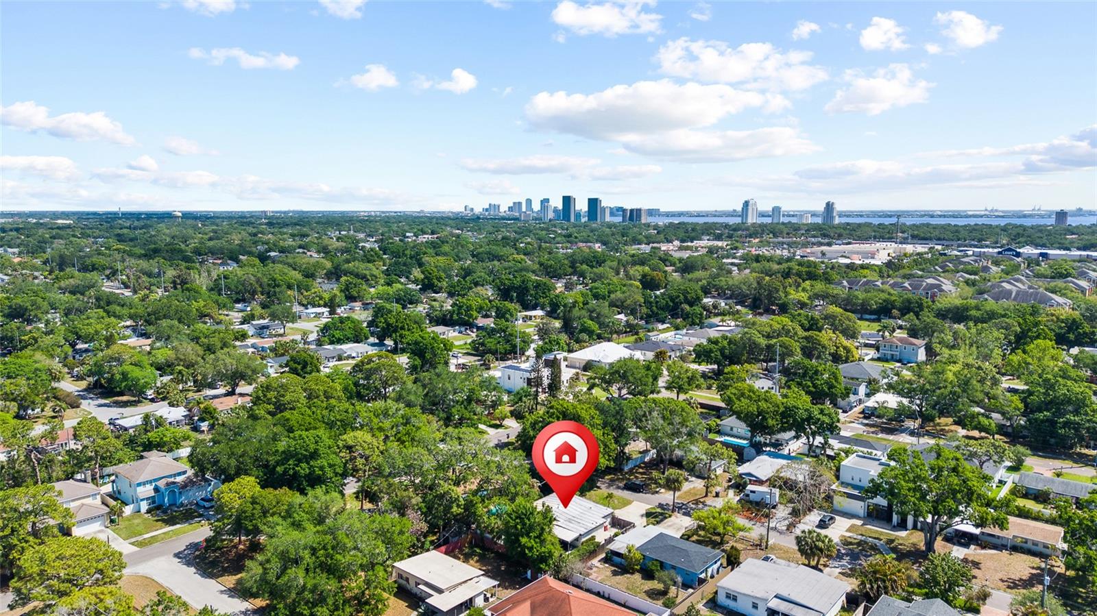 Listing photo id 38 for 4303 S Cameron Avenue