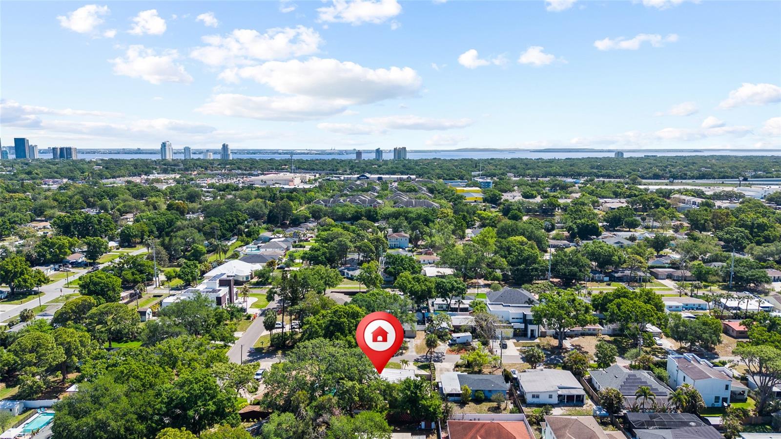 Listing photo id 39 for 4303 S Cameron Avenue