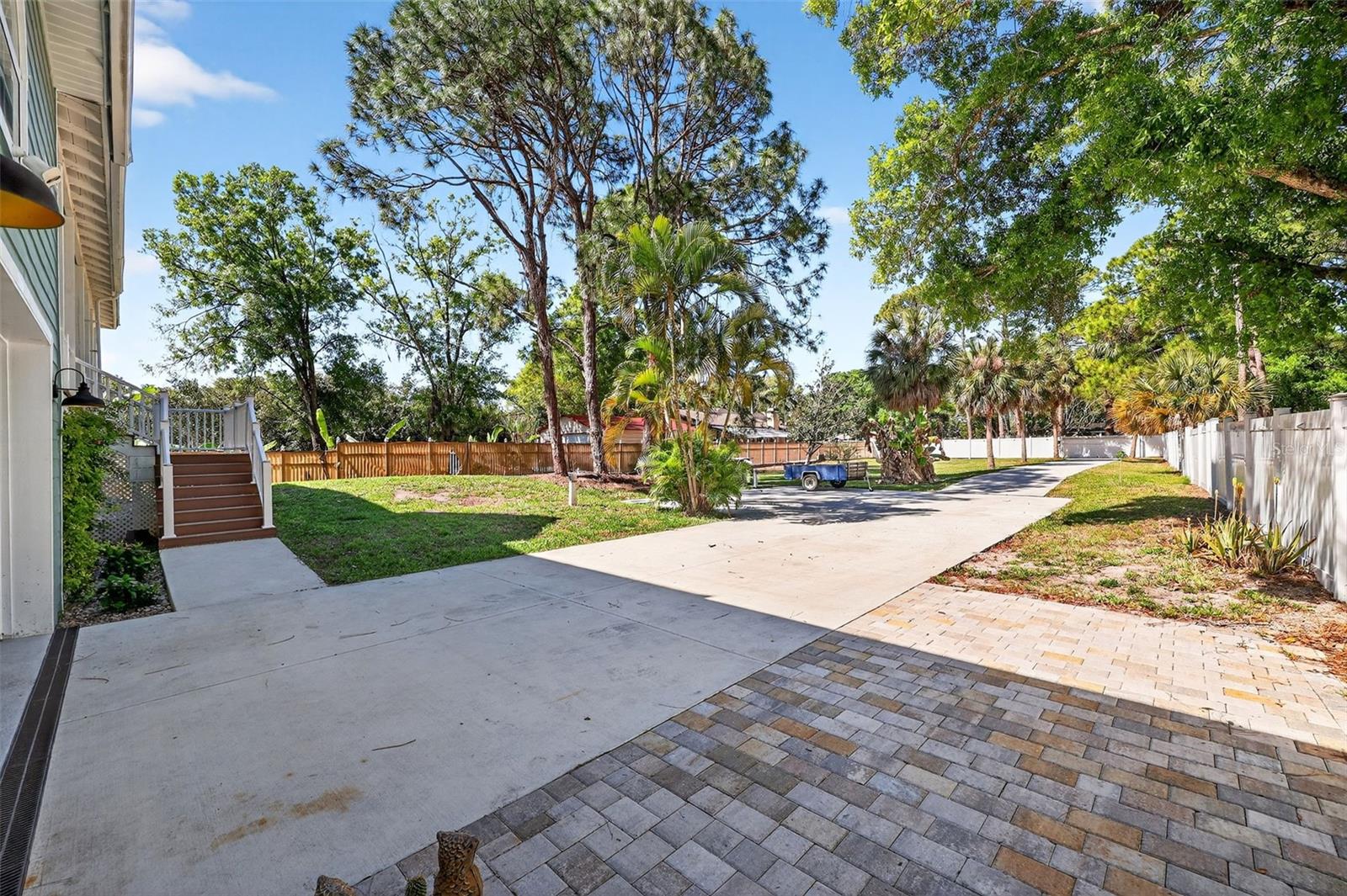 Image 6 of 83 For 4433 Sweetwater Drive