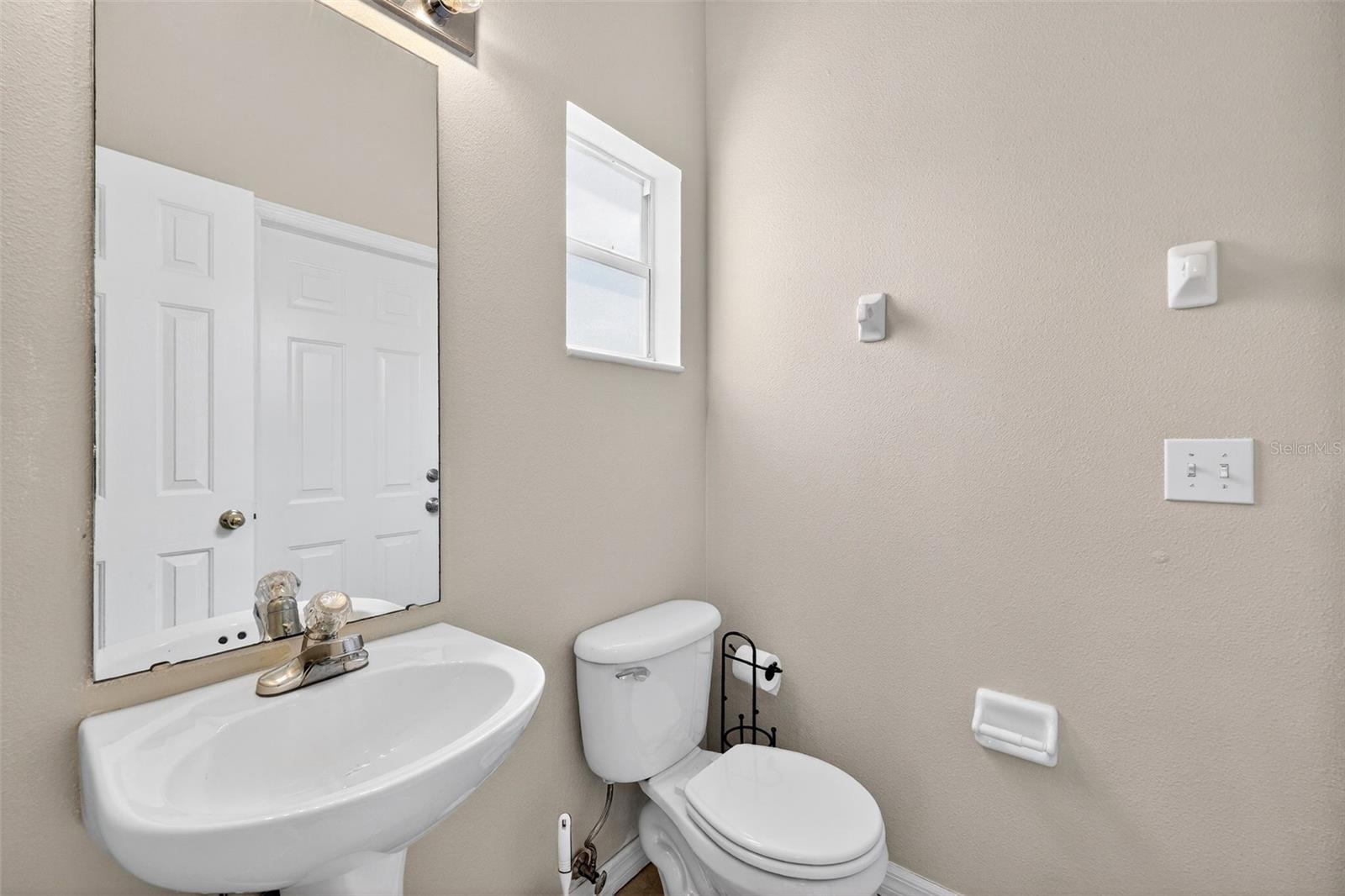 Image 82 of 83 For 4433 Sweetwater Drive