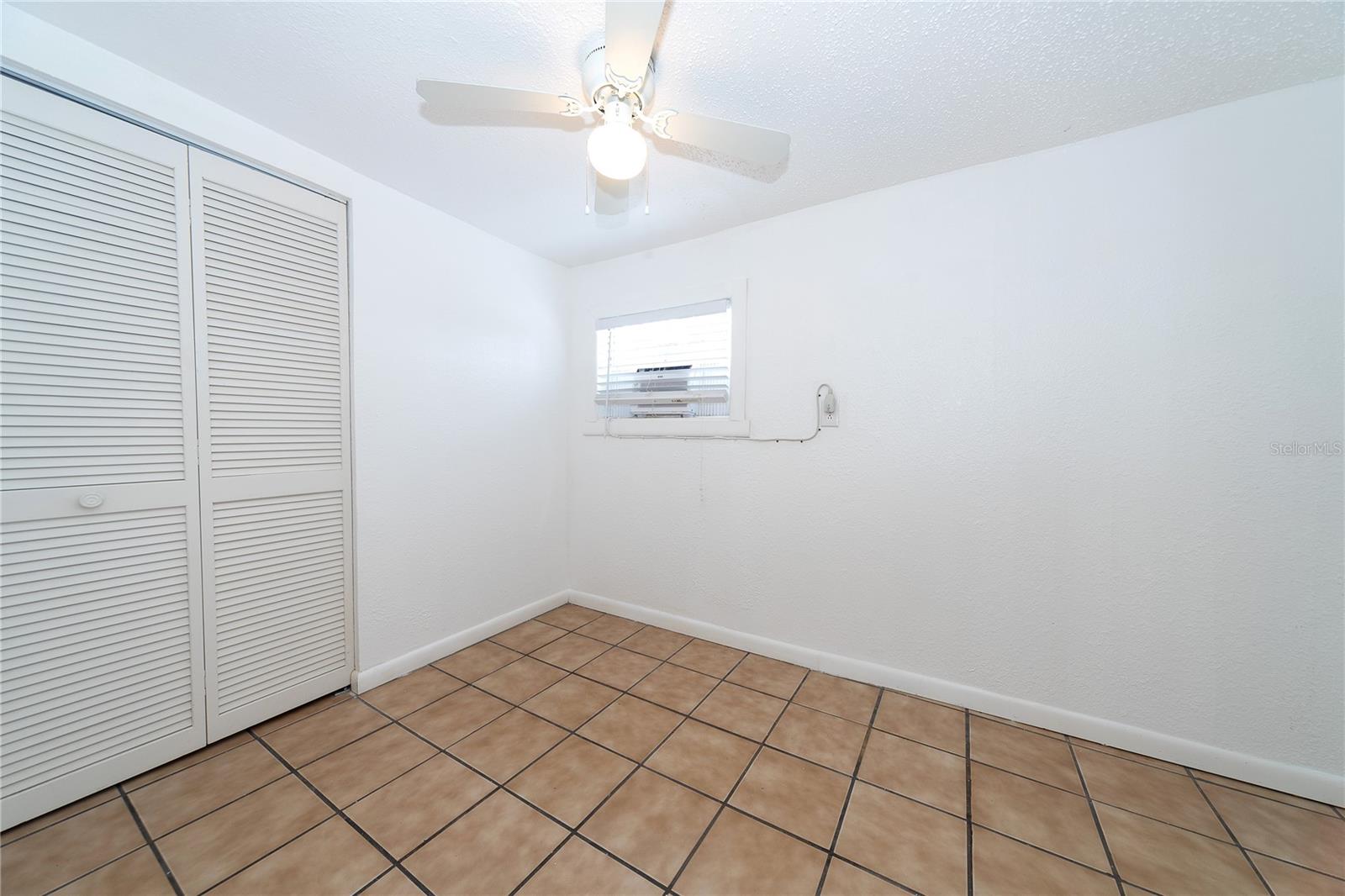 Image 10 of 13 For 620 25th Street W