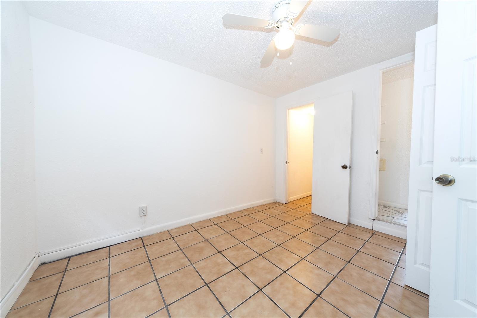 Image 11 of 13 For 620 25th Street W