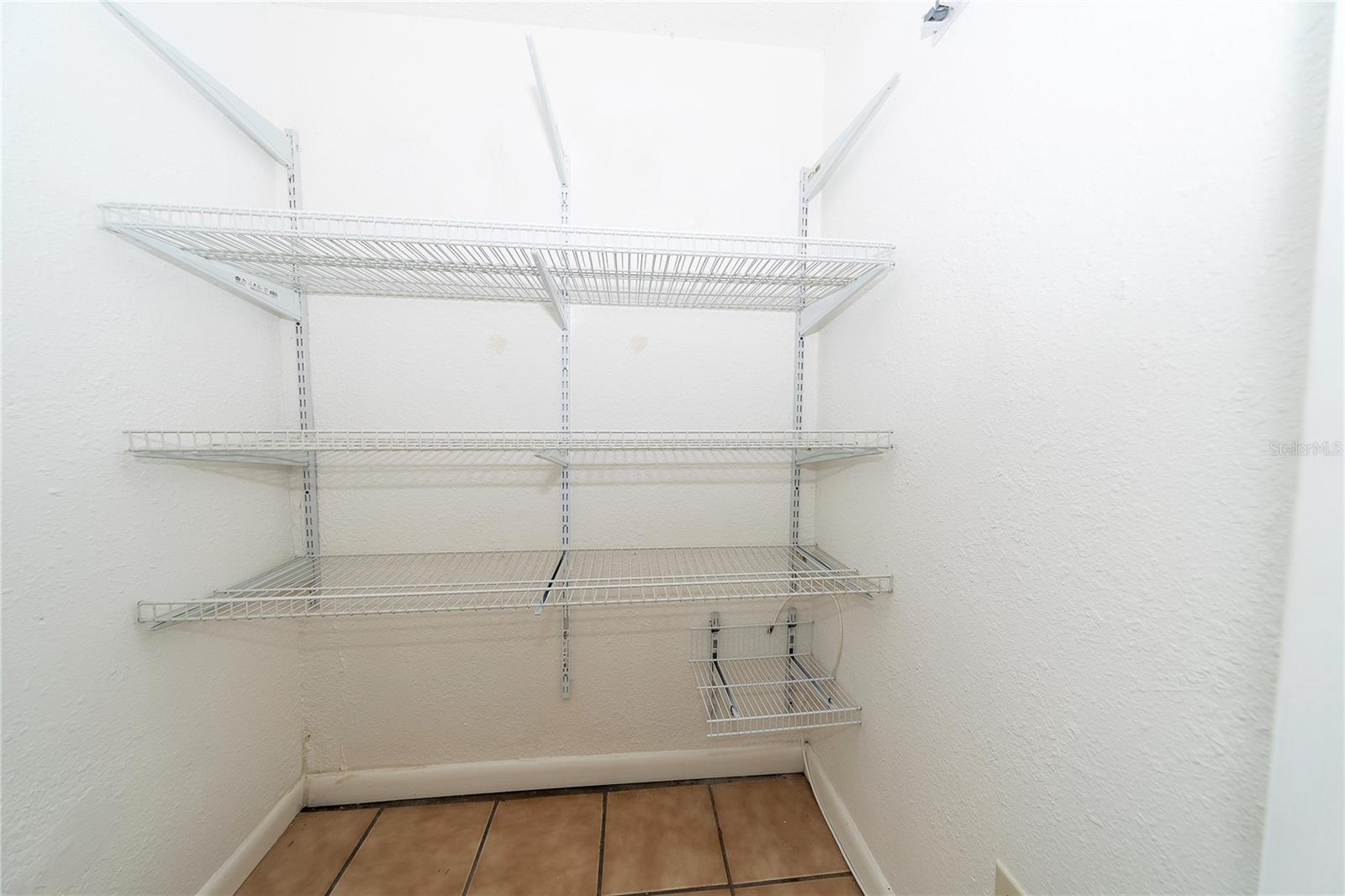 Image 4 of 13 For 620 25th Street W