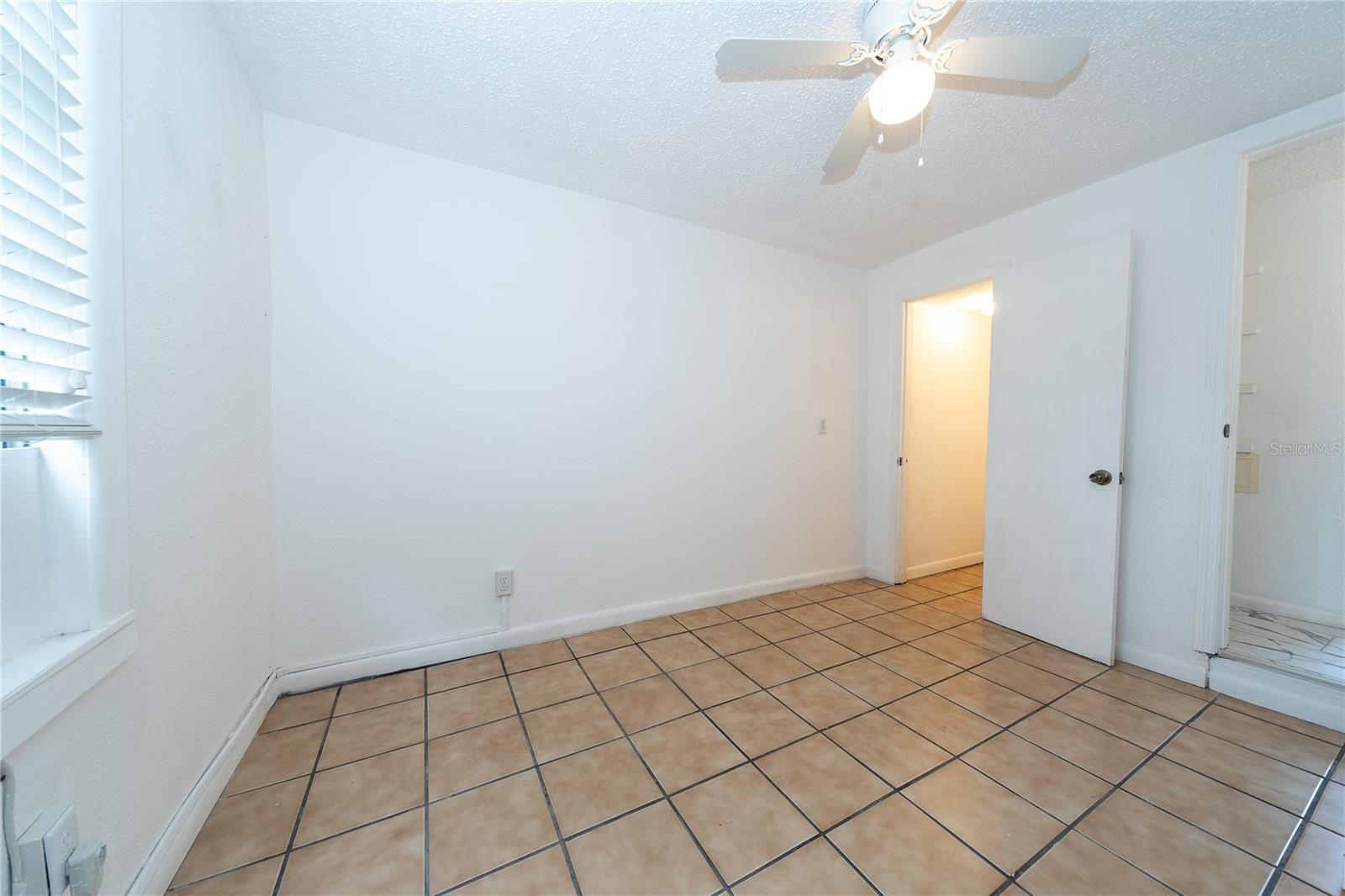 Image 5 of 13 For 620 25th Street W