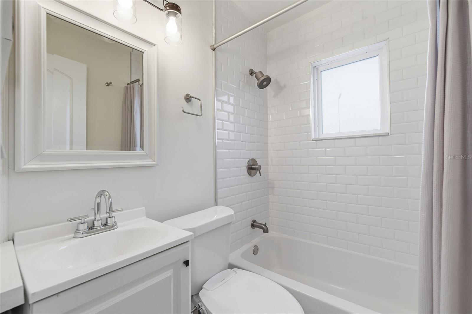 Image 11 of 57 For 3136 10th Avenue N