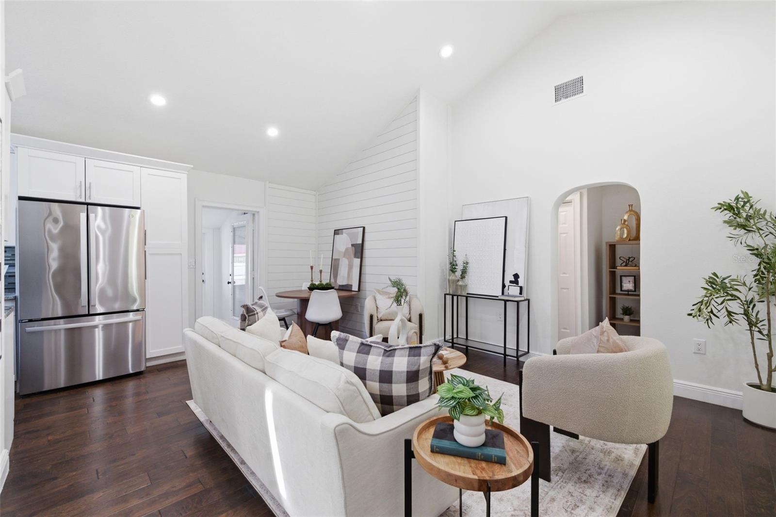 Image 25 of 57 For 3136 10th Avenue N