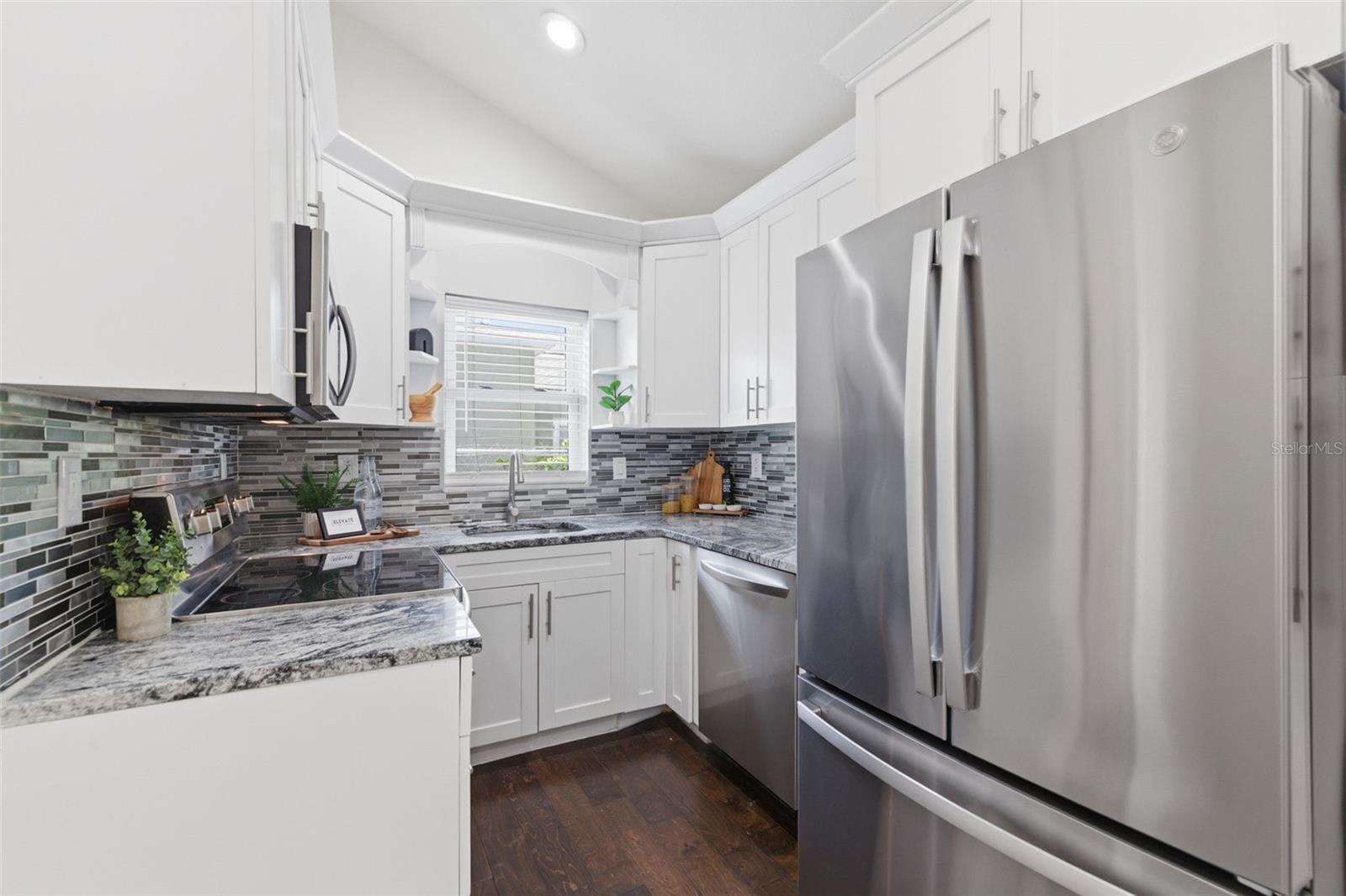 Image 29 of 57 For 3136 10th Avenue N