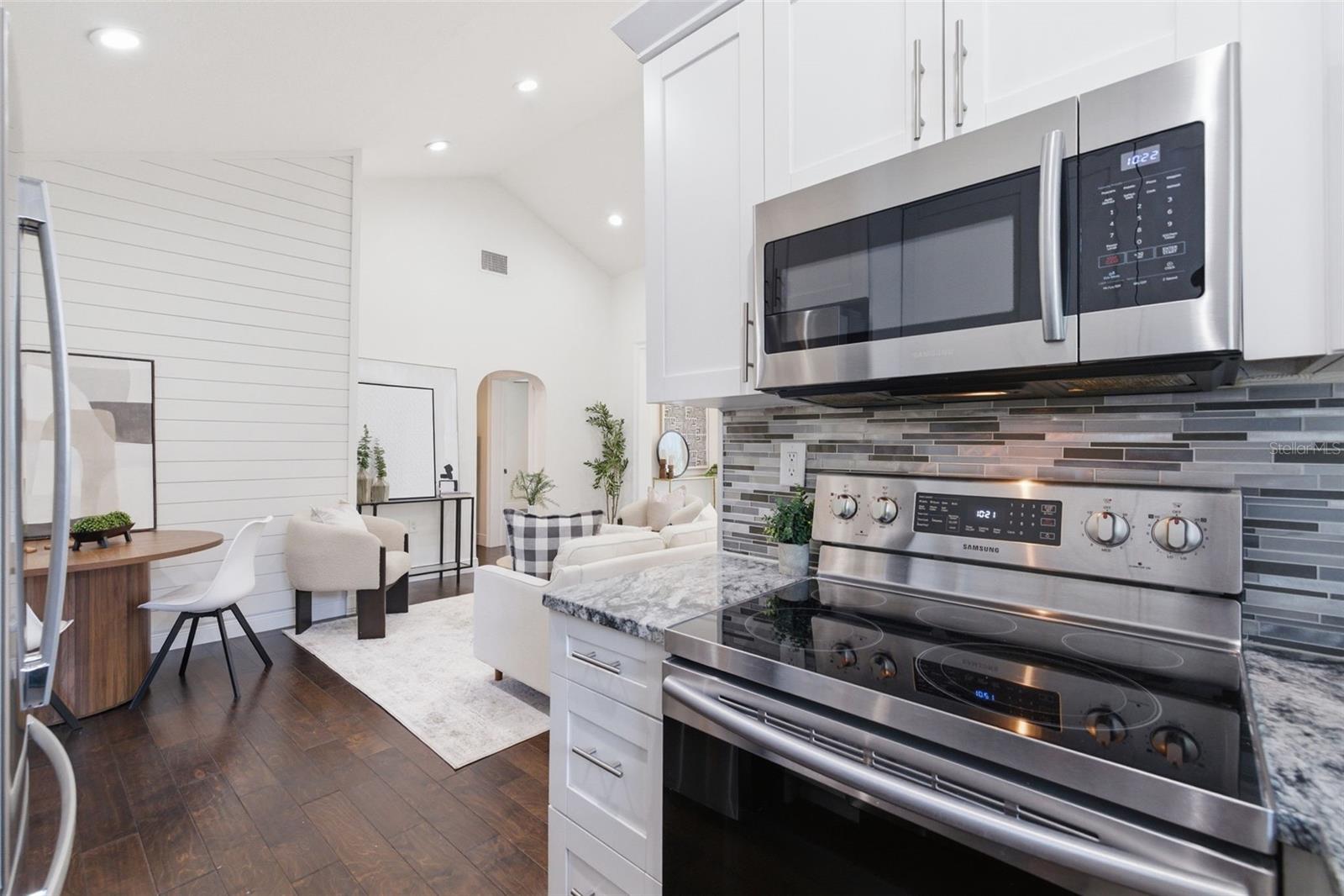 Image 30 of 57 For 3136 10th Avenue N