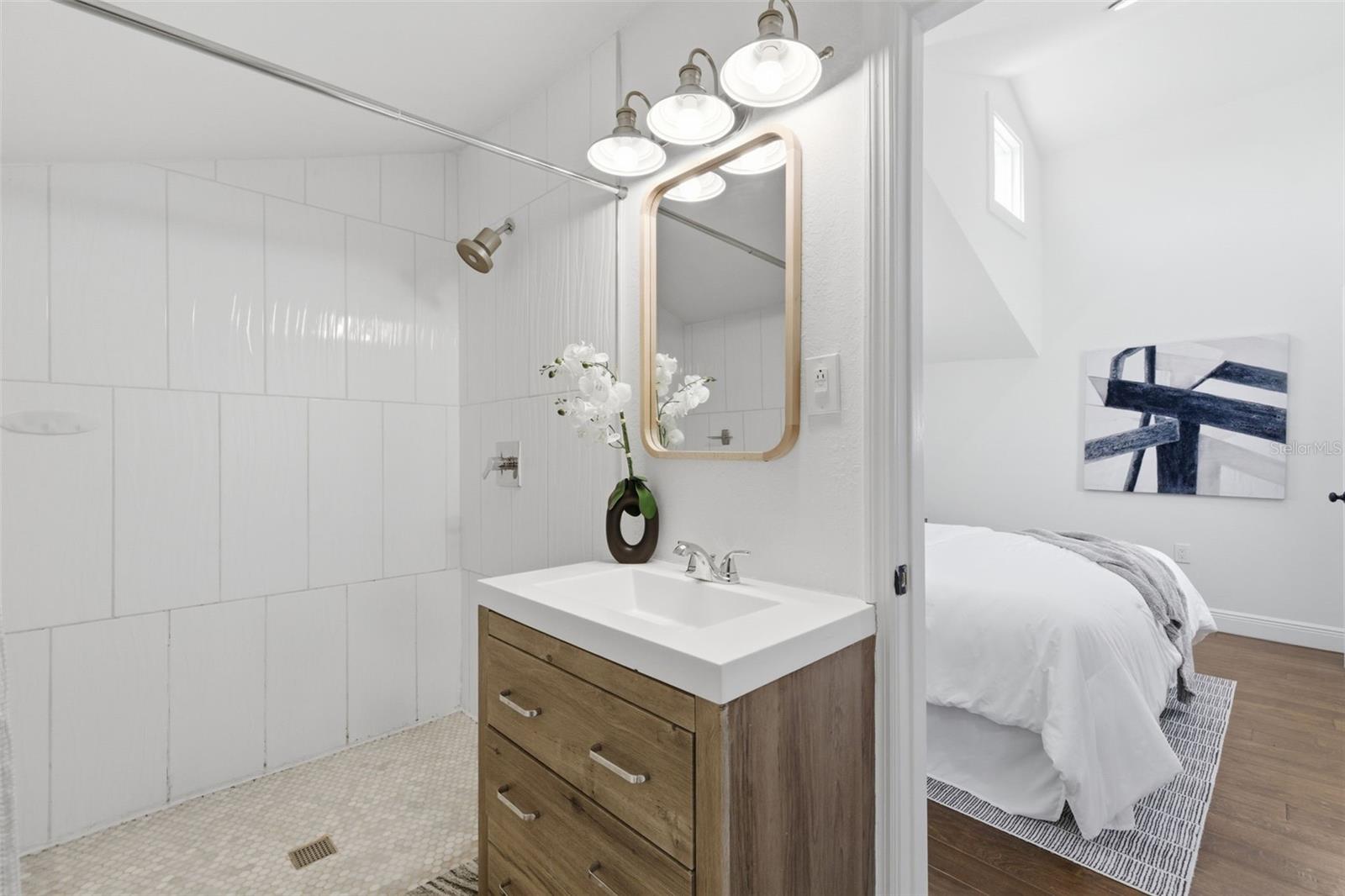 Image 34 of 57 For 3136 10th Avenue N