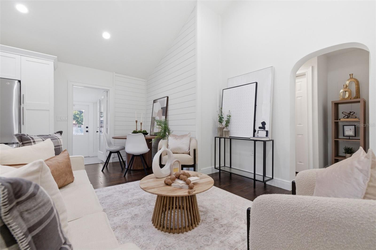 Image 4 of 57 For 3136 10th Avenue N