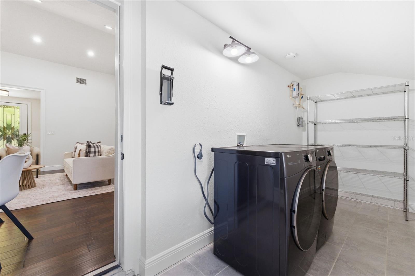 Image 43 of 57 For 3136 10th Avenue N