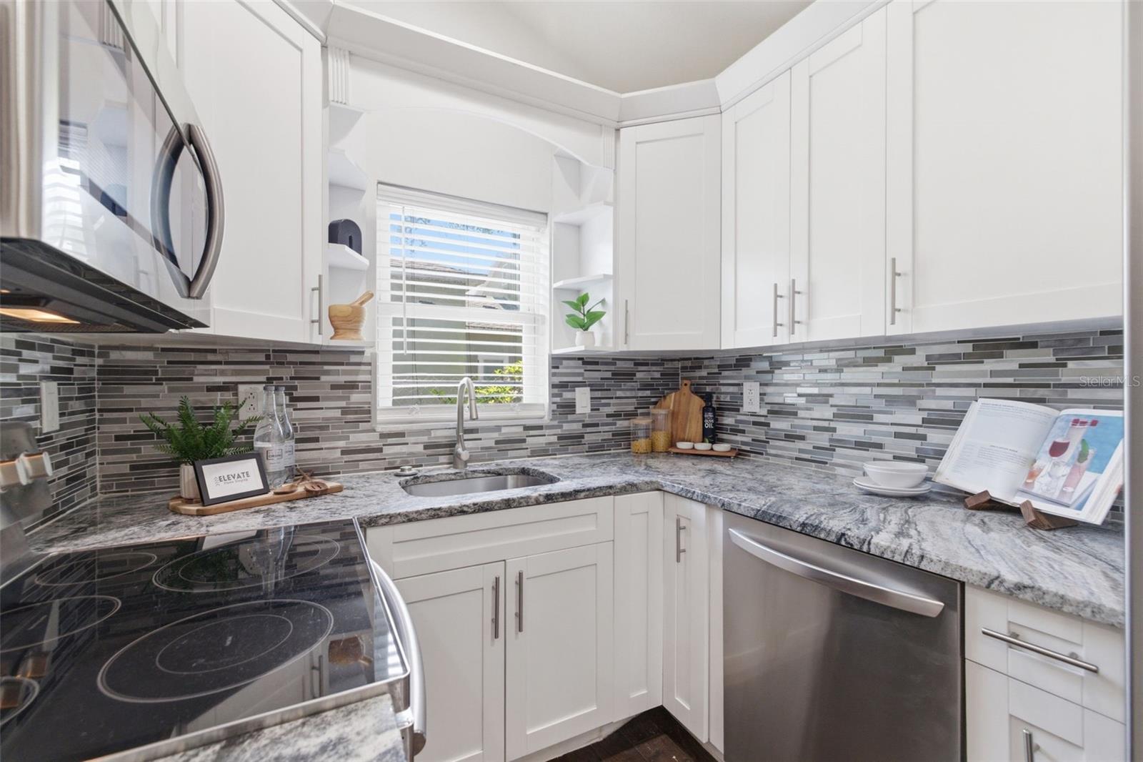 Image 7 of 57 For 3136 10th Avenue N